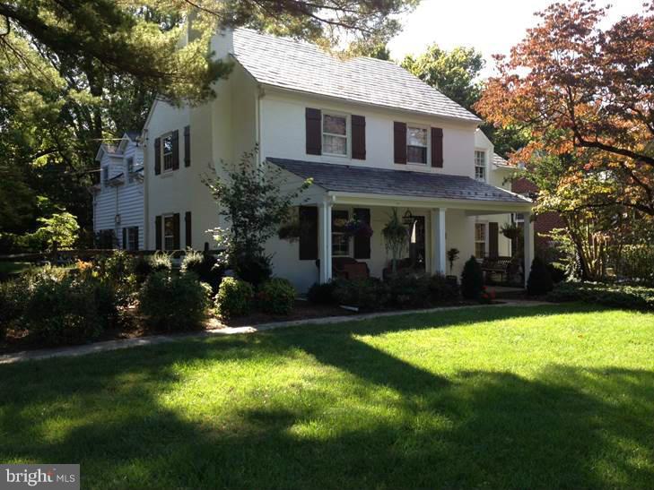 Professionally designed 2 story addition with thoughtful custom details, creates a perfect mix of charm and function! Huge master suite, kitchen, family room, office, and mud room blend seamlessly into this spacious 5 bedroom home, including a guest suite on the main level. Beautifully landscaped yard and patio are great for fun & relaxation.