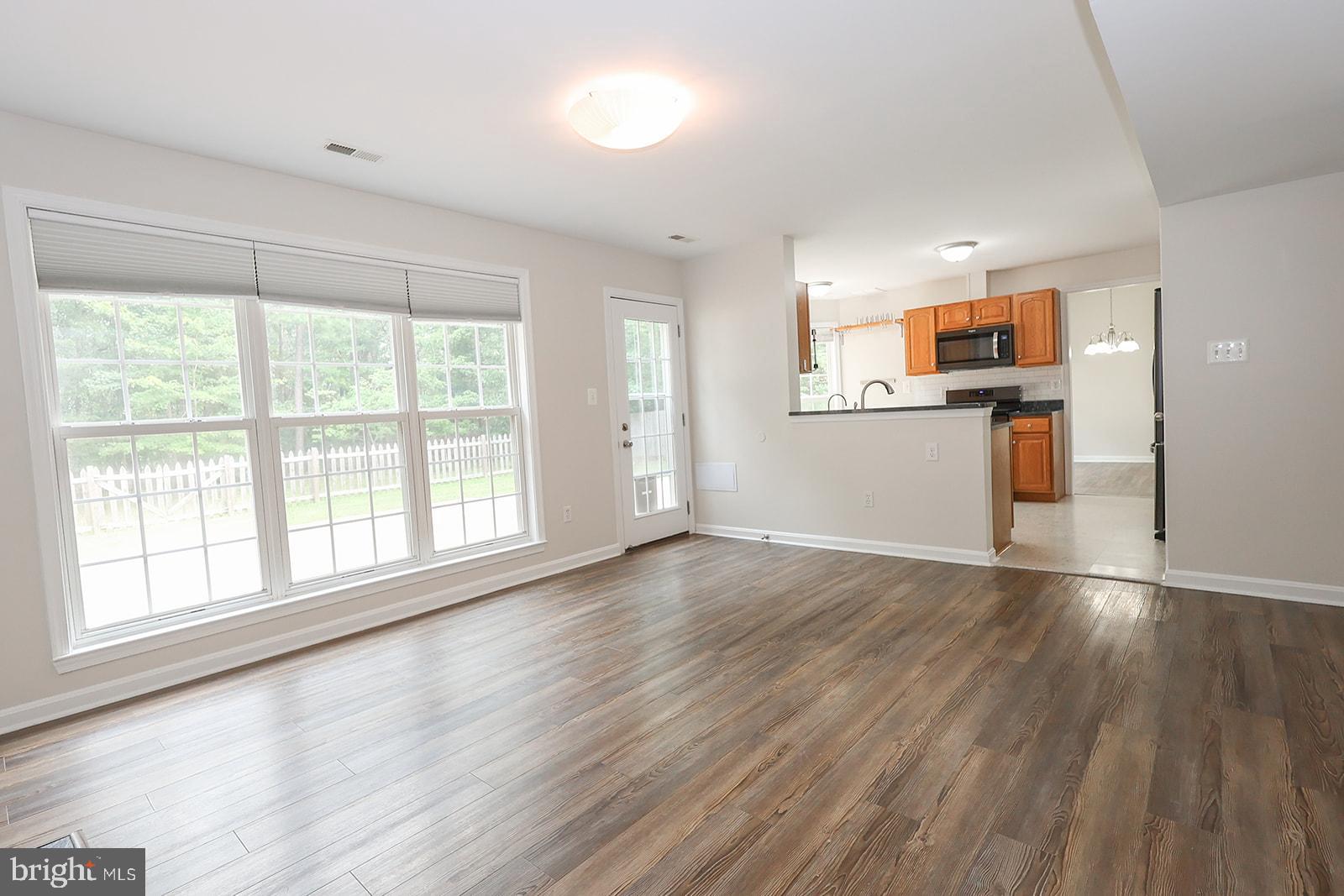 CEDAR COVE - Residential