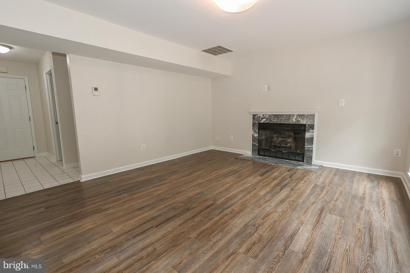 CEDAR COVE - Residential