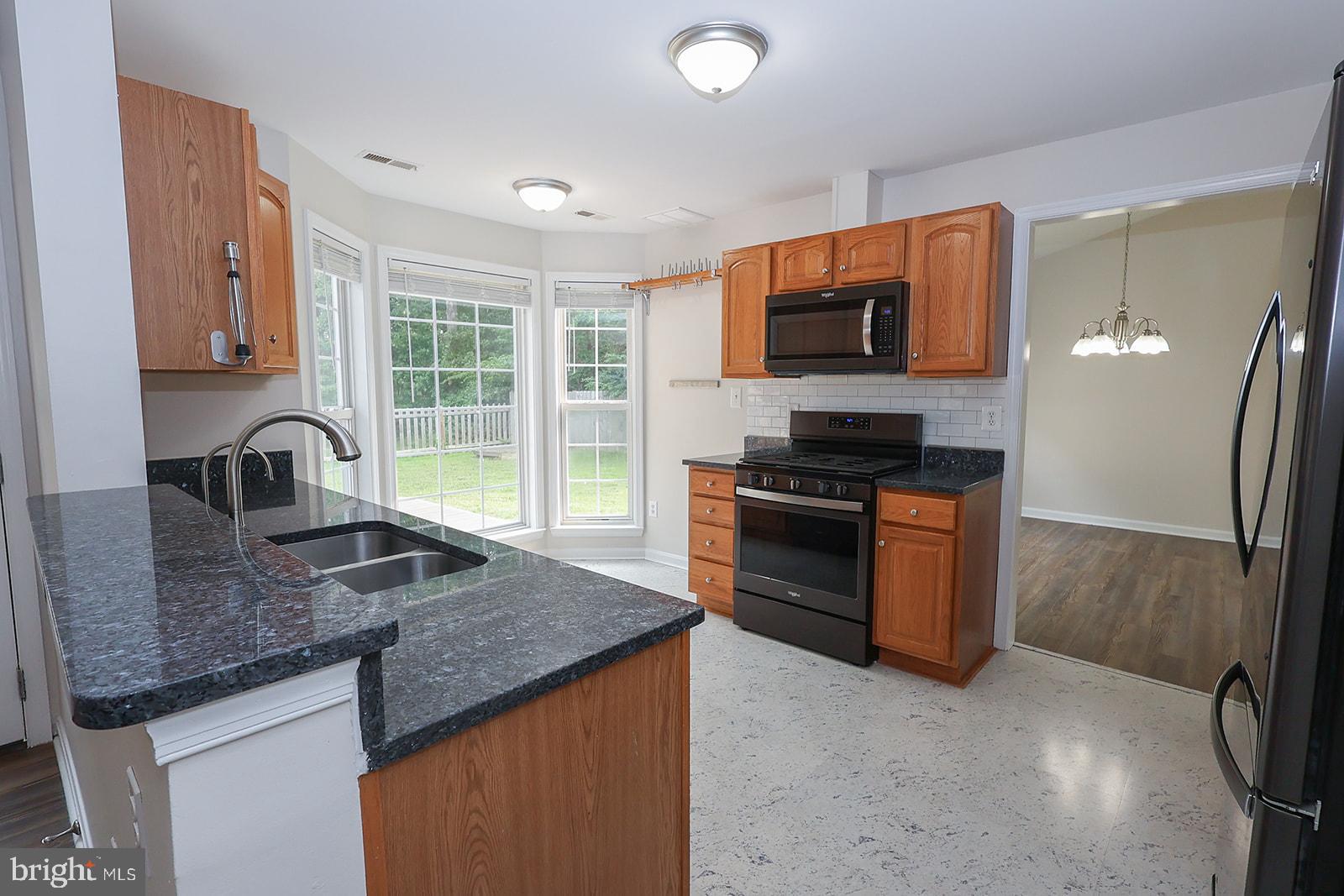 CEDAR COVE - Residential