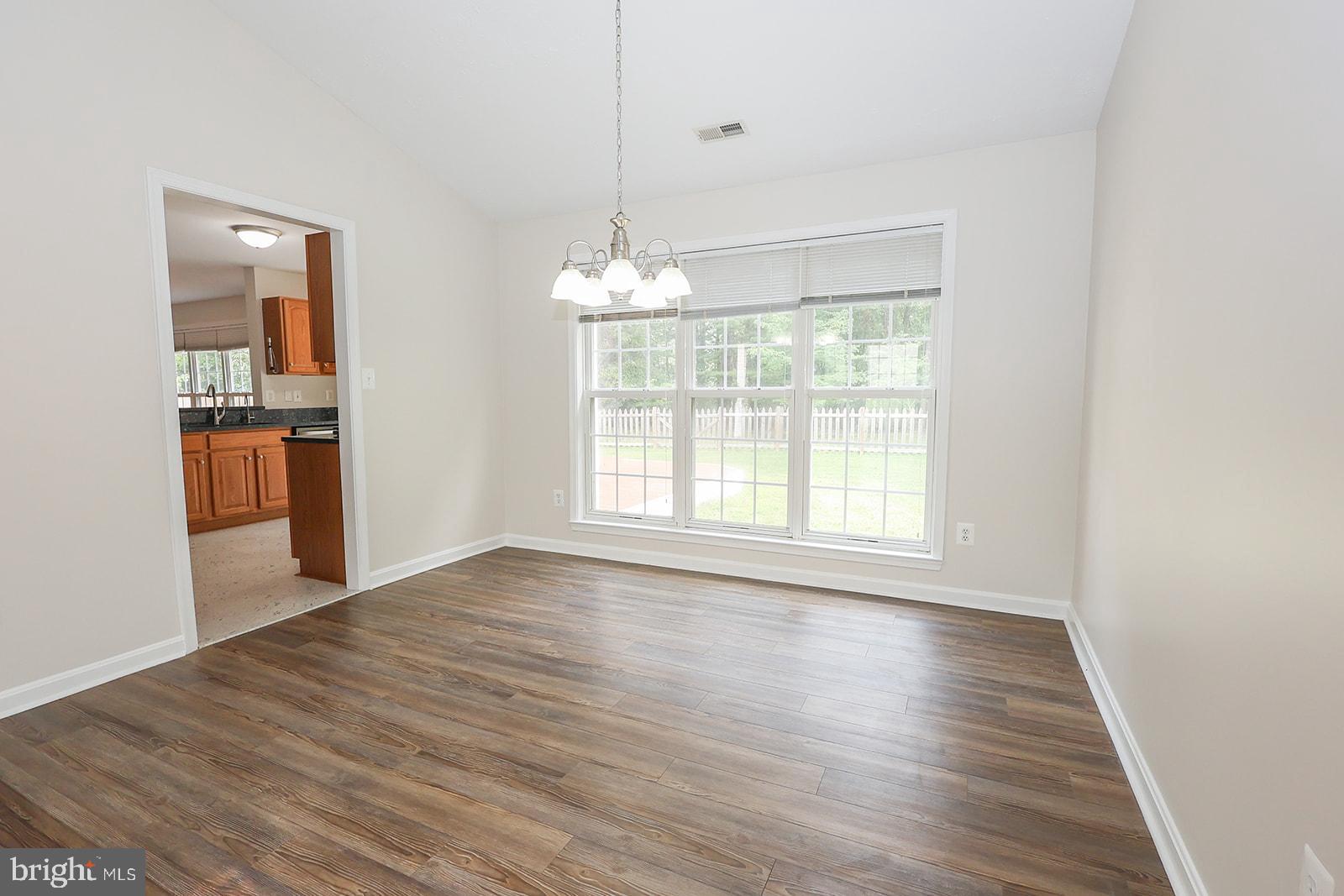 CEDAR COVE - Residential