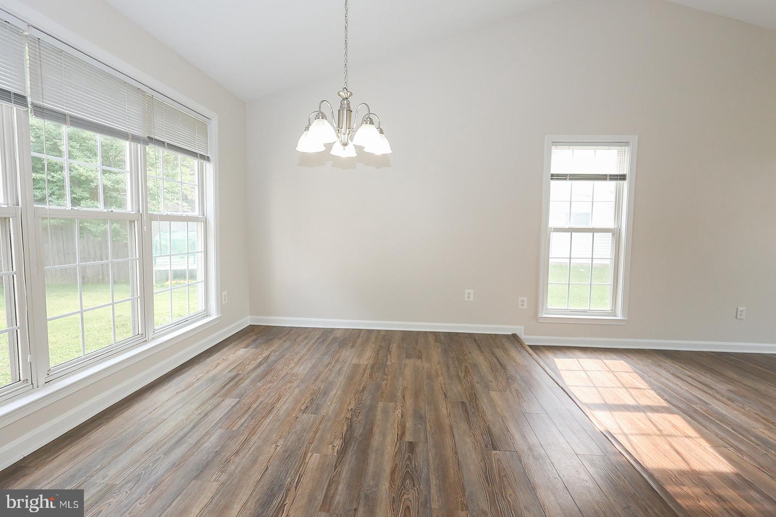 CEDAR COVE - Residential