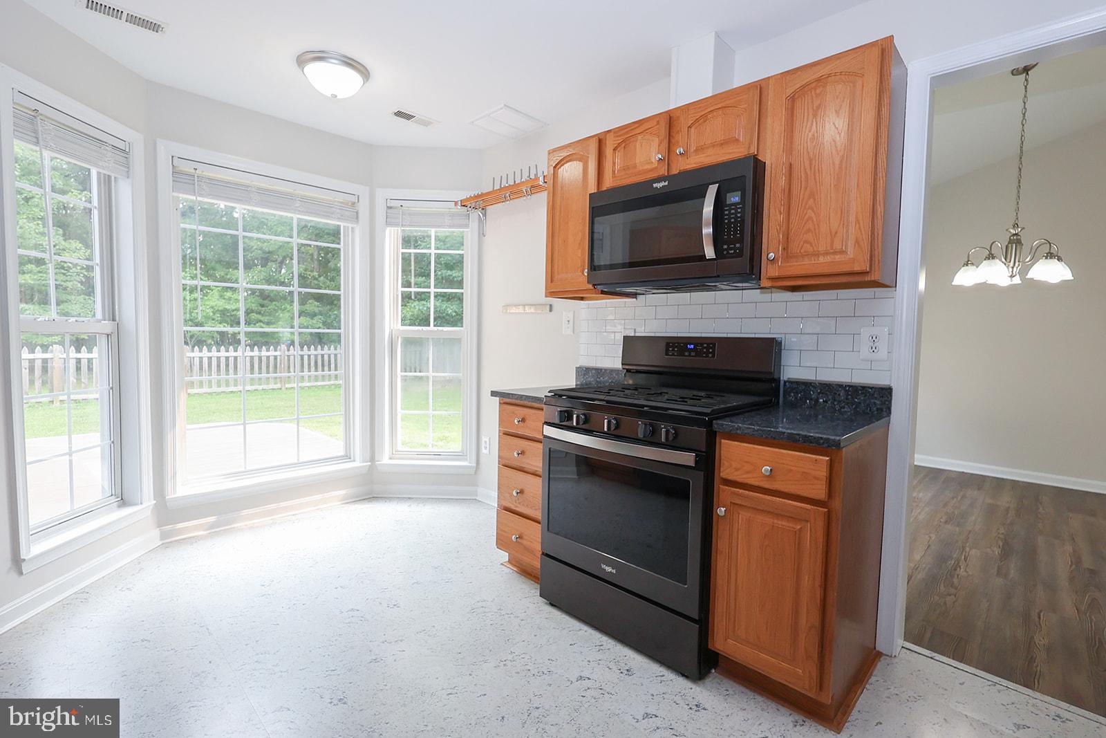 CEDAR COVE - Residential
