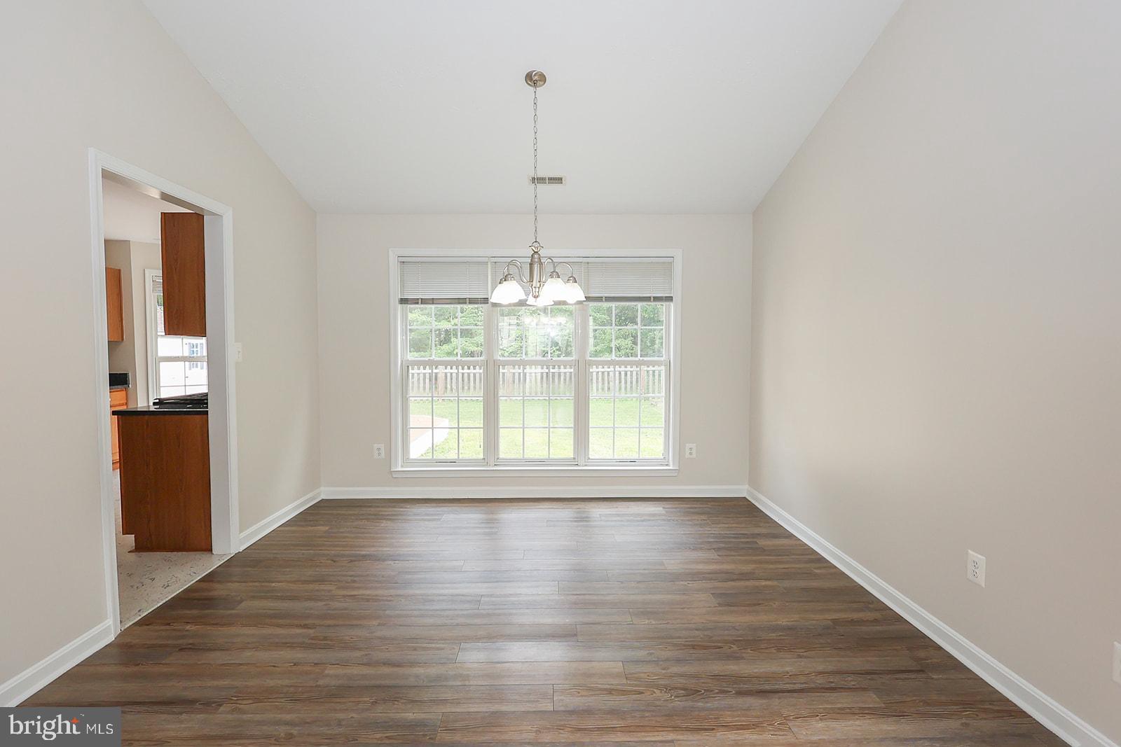 CEDAR COVE - Residential