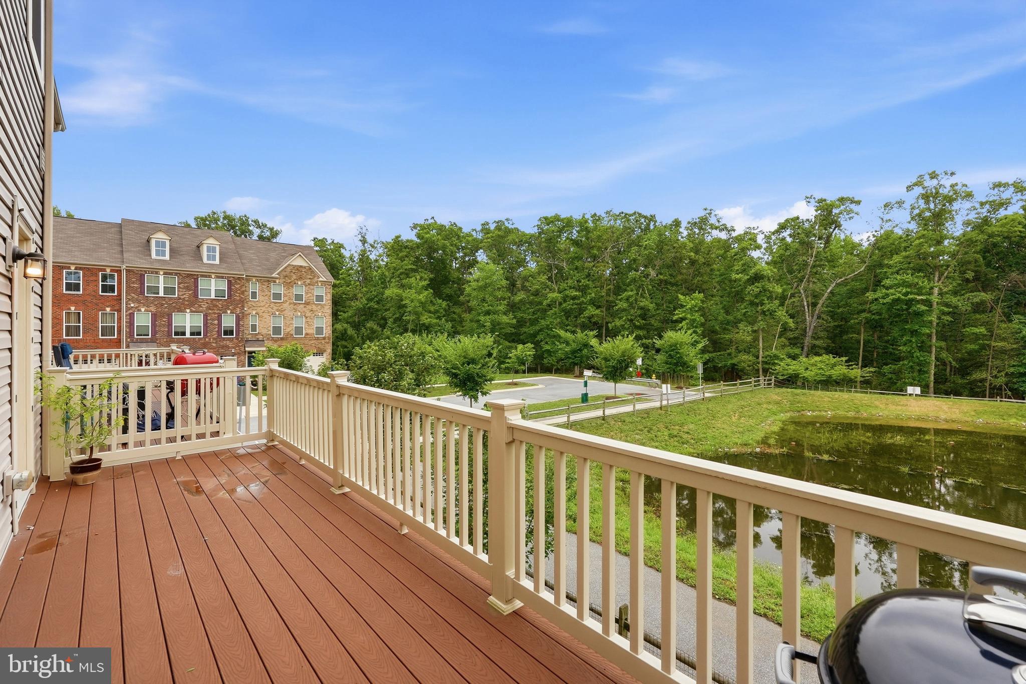 WESTCHESTER SQUARE - Residential