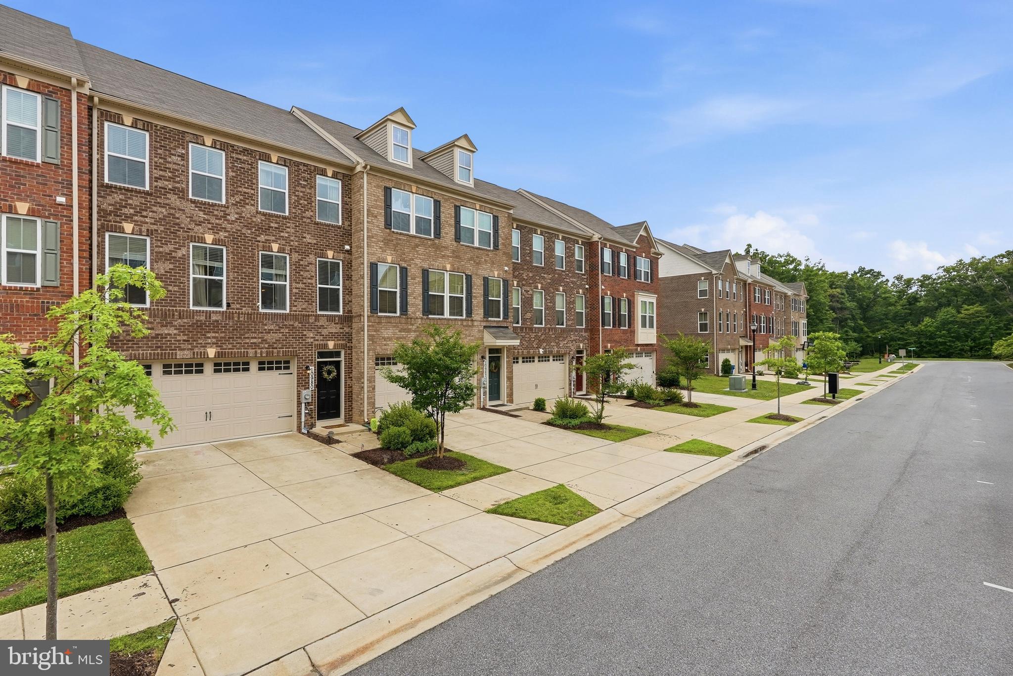 WESTCHESTER SQUARE - Residential