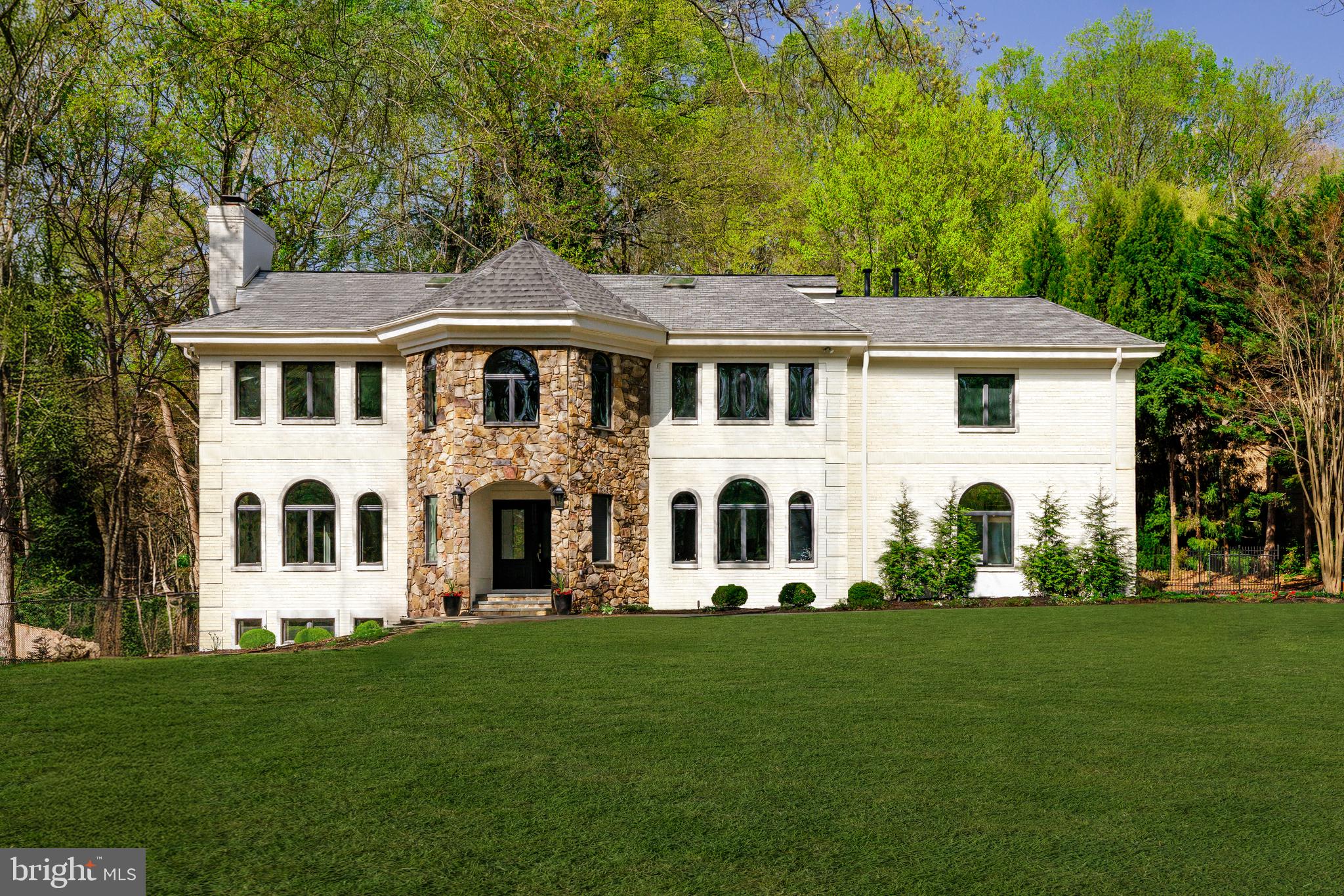 POTOMAC OUTSIDE - Residential