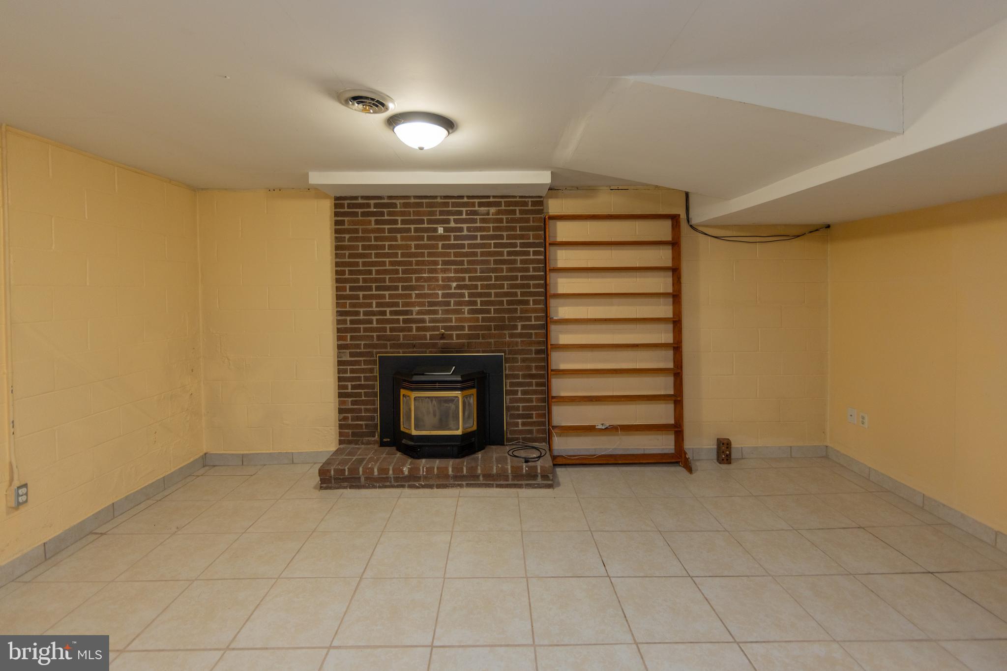 BRIGHTWOOD ACRES - Residential