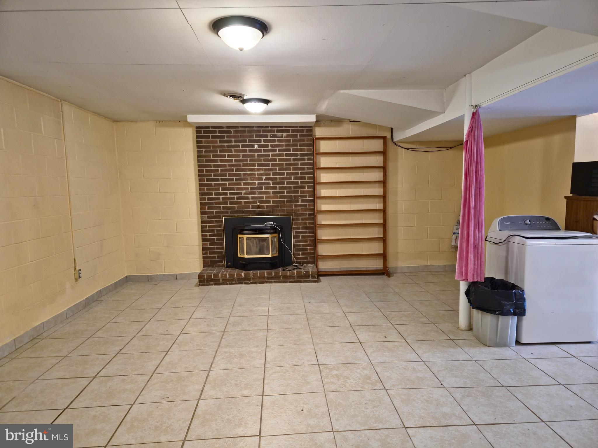 BRIGHTWOOD ACRES - Residential