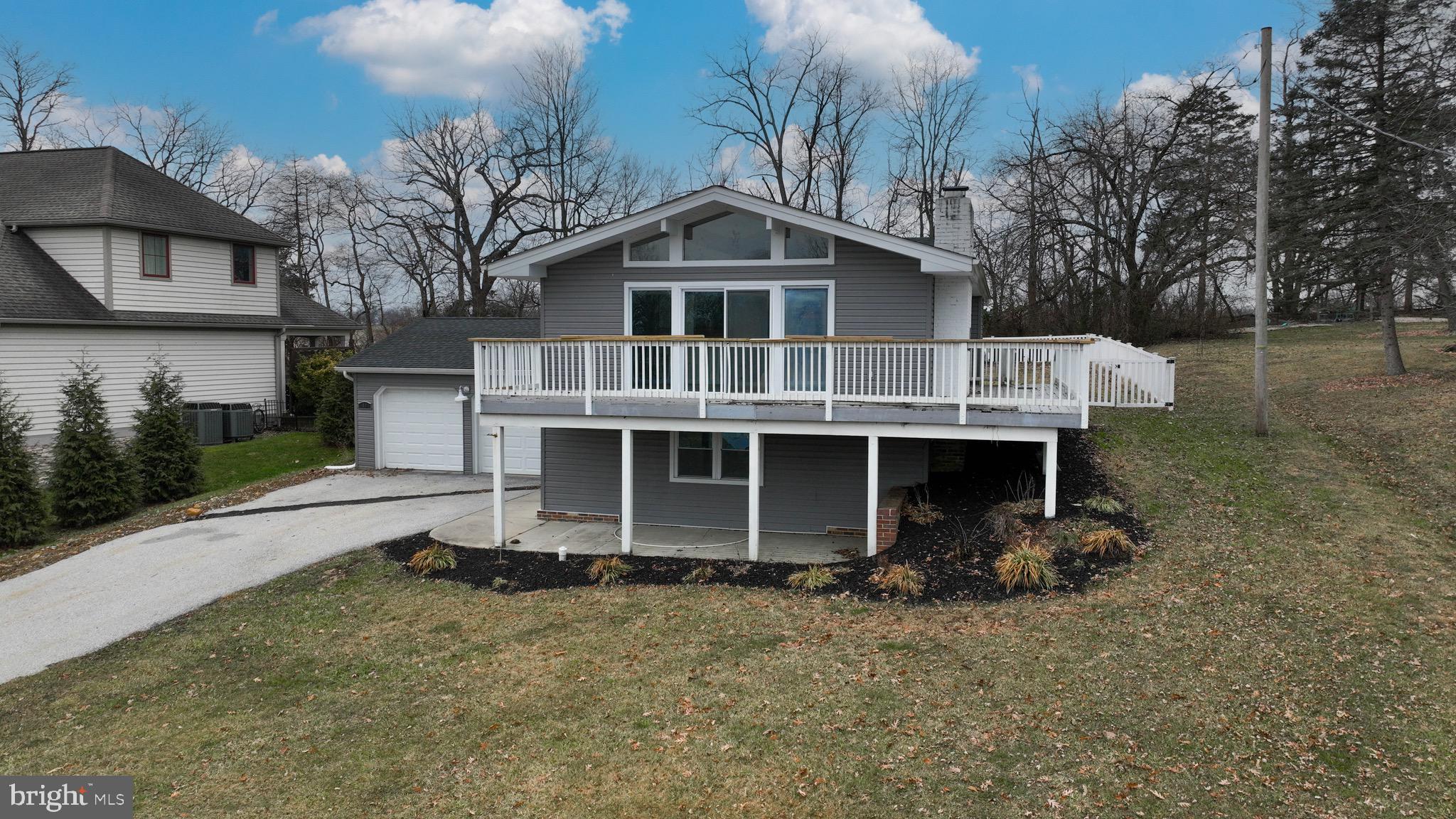 LAKE MEADE - Residential