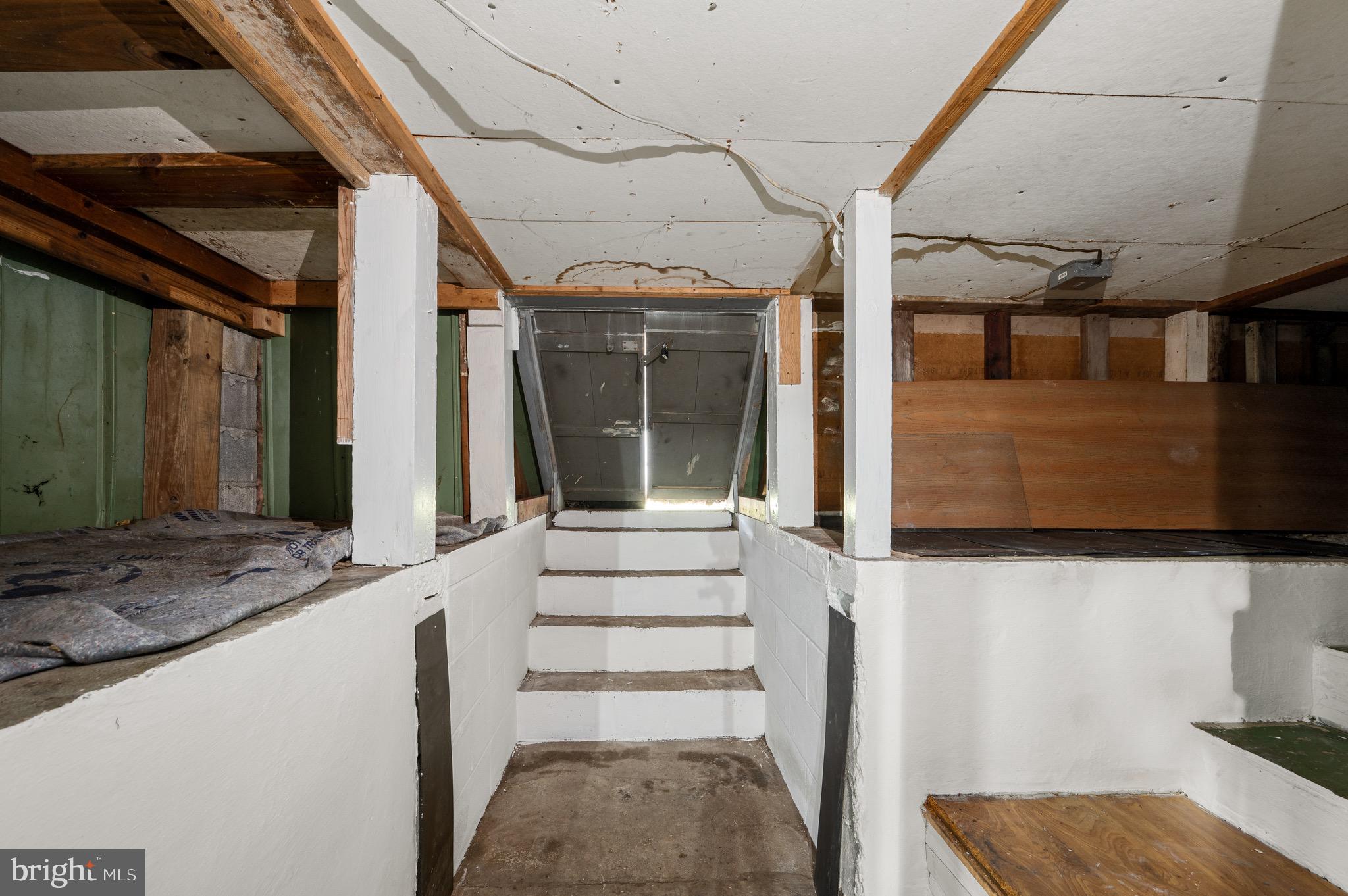 ARMOUR DALE - Residential