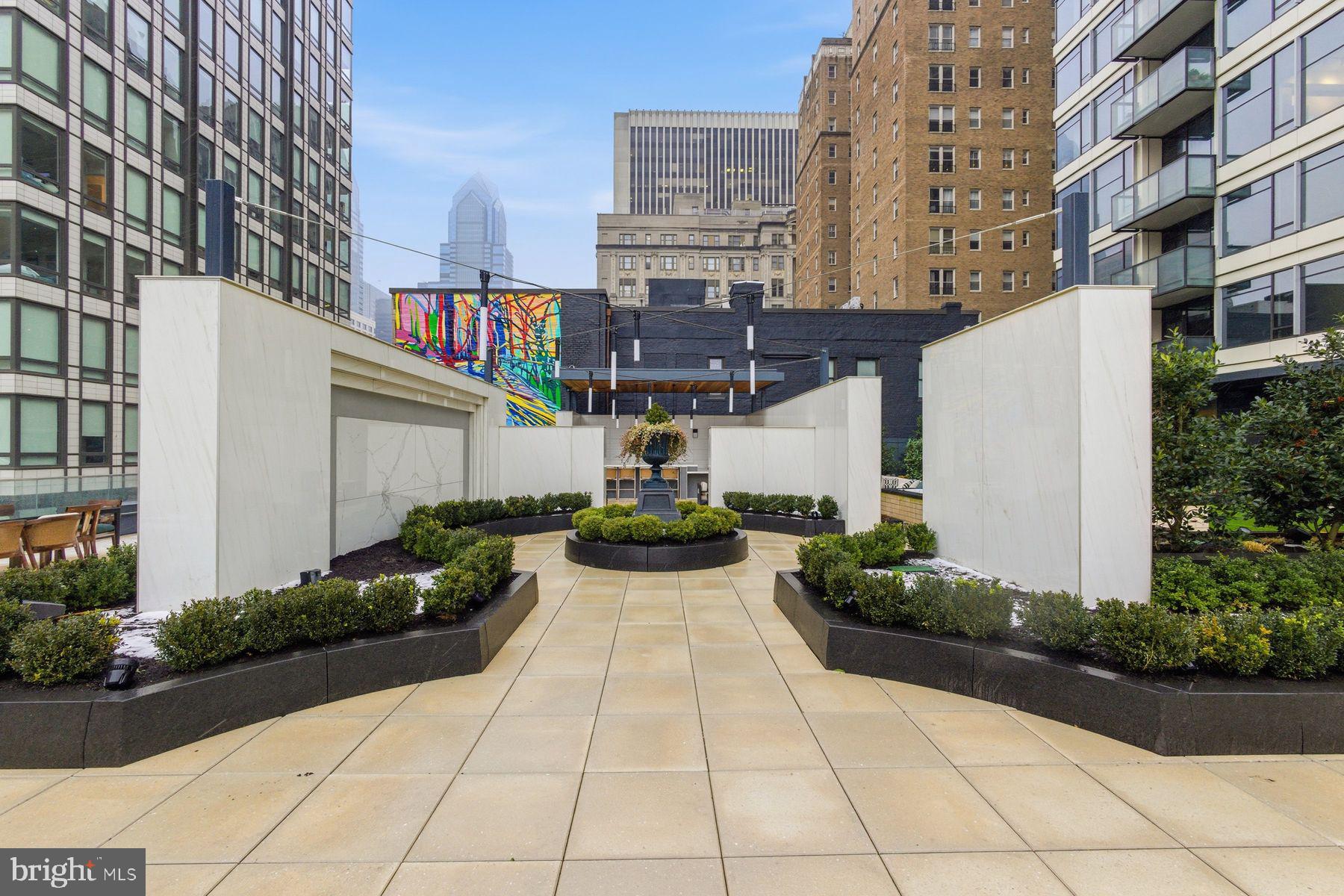 CENTER CITY - Residential