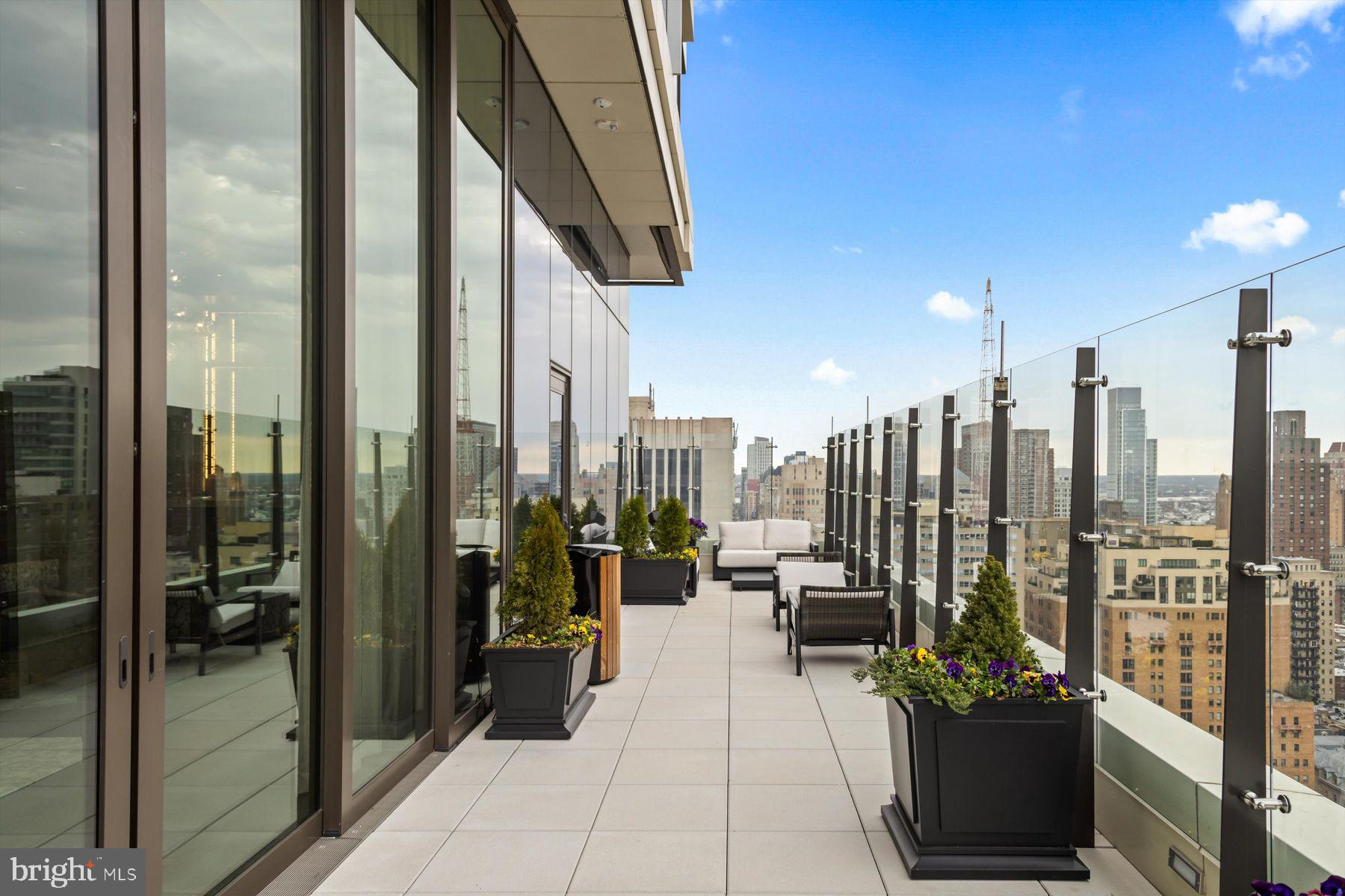 CENTER CITY - Residential
