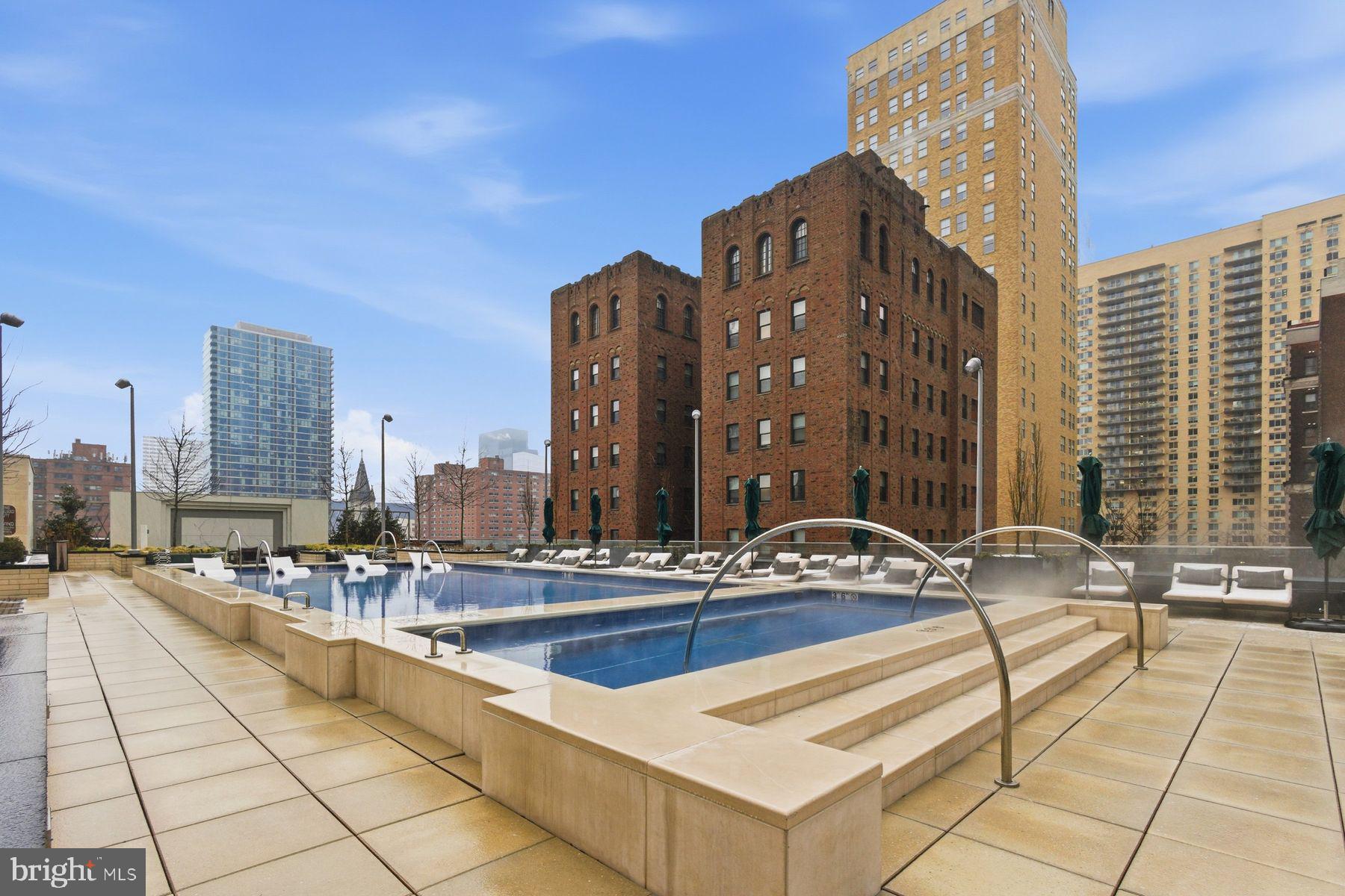 CENTER CITY - Residential