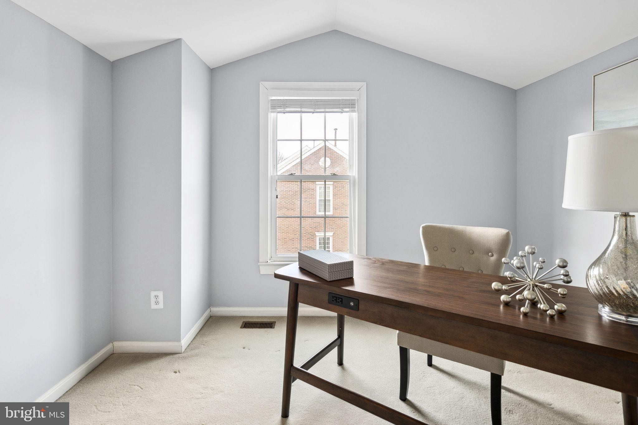 STONEGATE - Residential