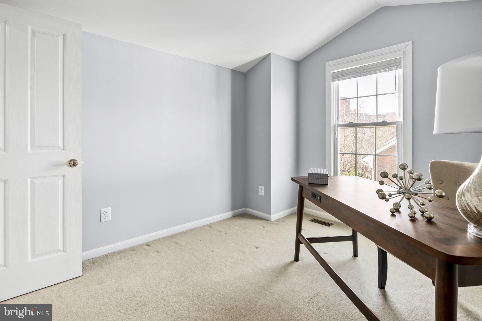 STONEGATE - Residential