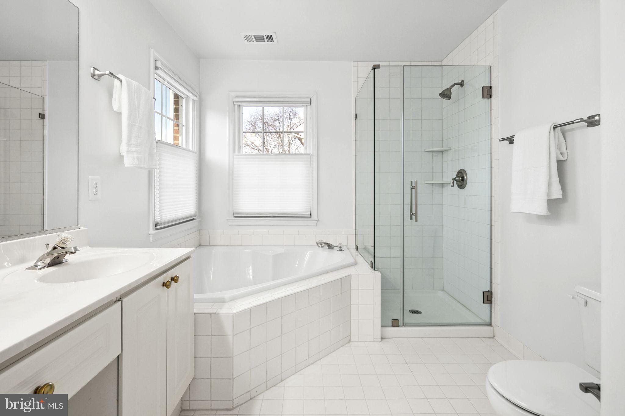 STONEGATE - Residential
