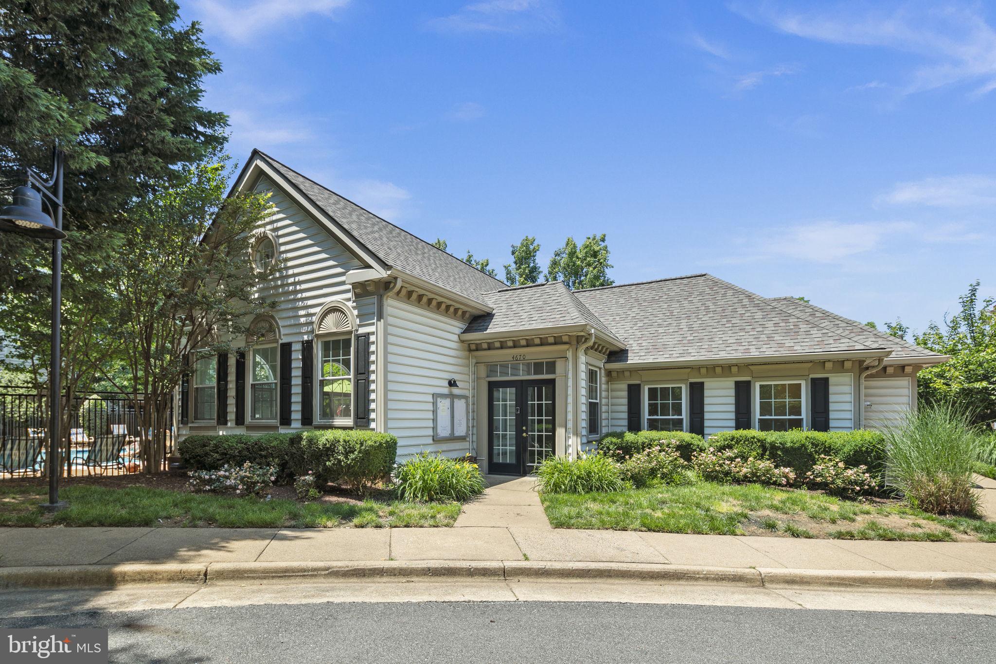 STONEGATE - Residential