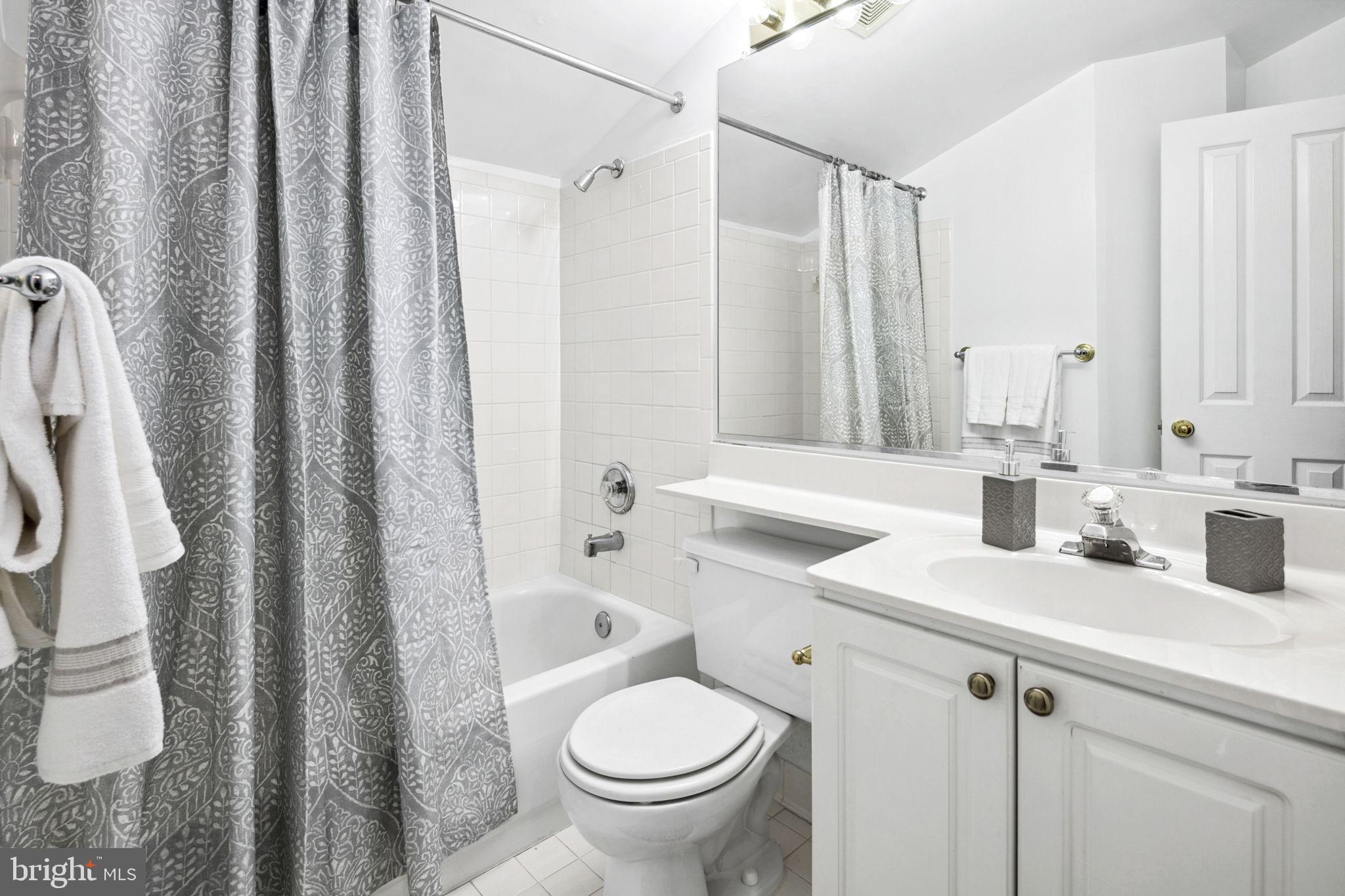 STONEGATE - Residential