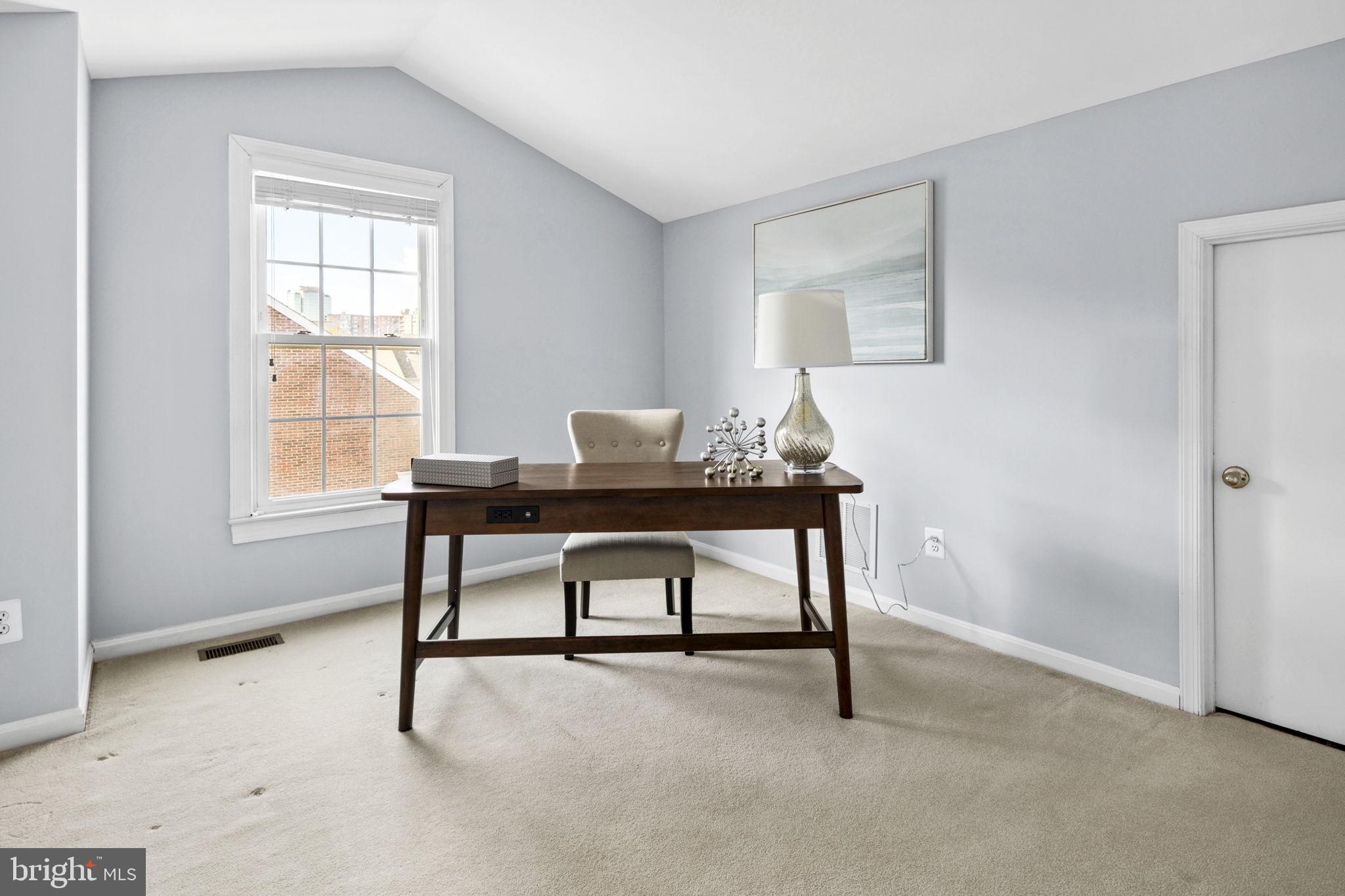 STONEGATE - Residential