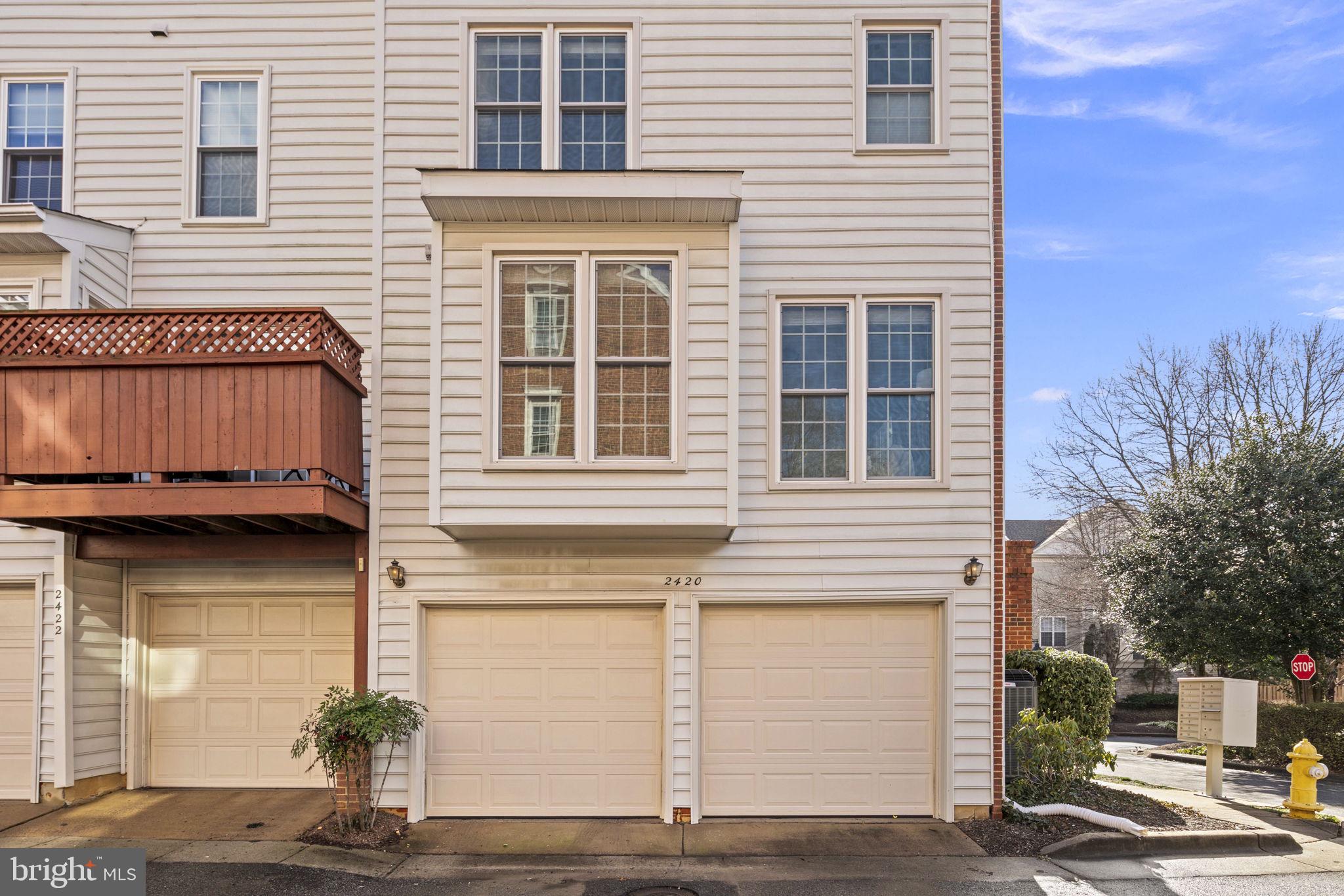 STONEGATE - Residential