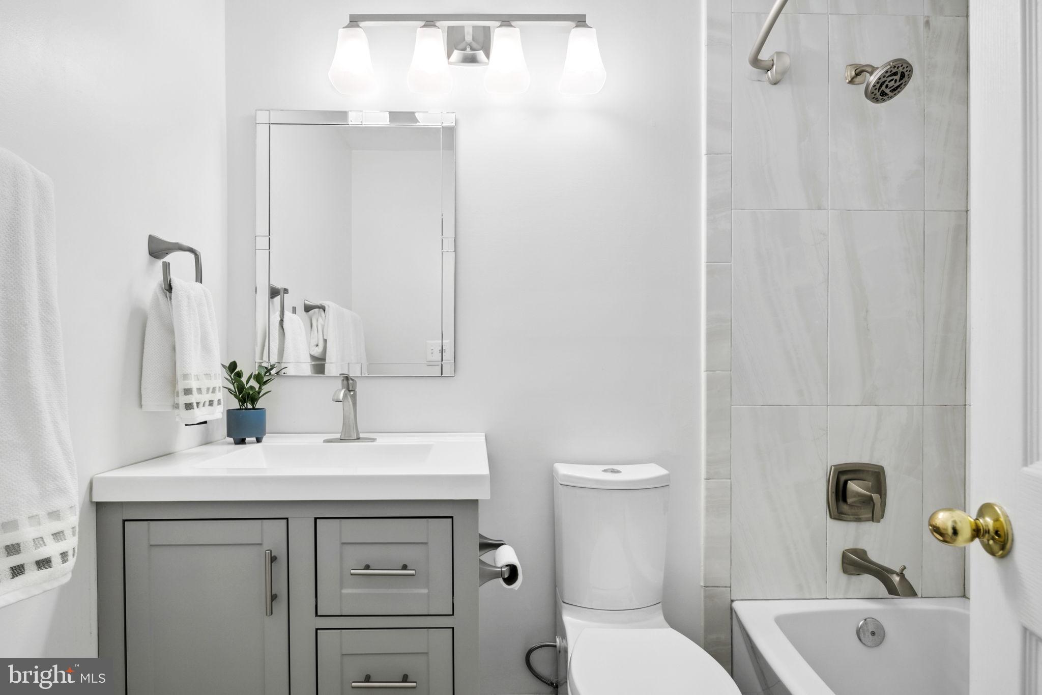 STONEGATE - Residential