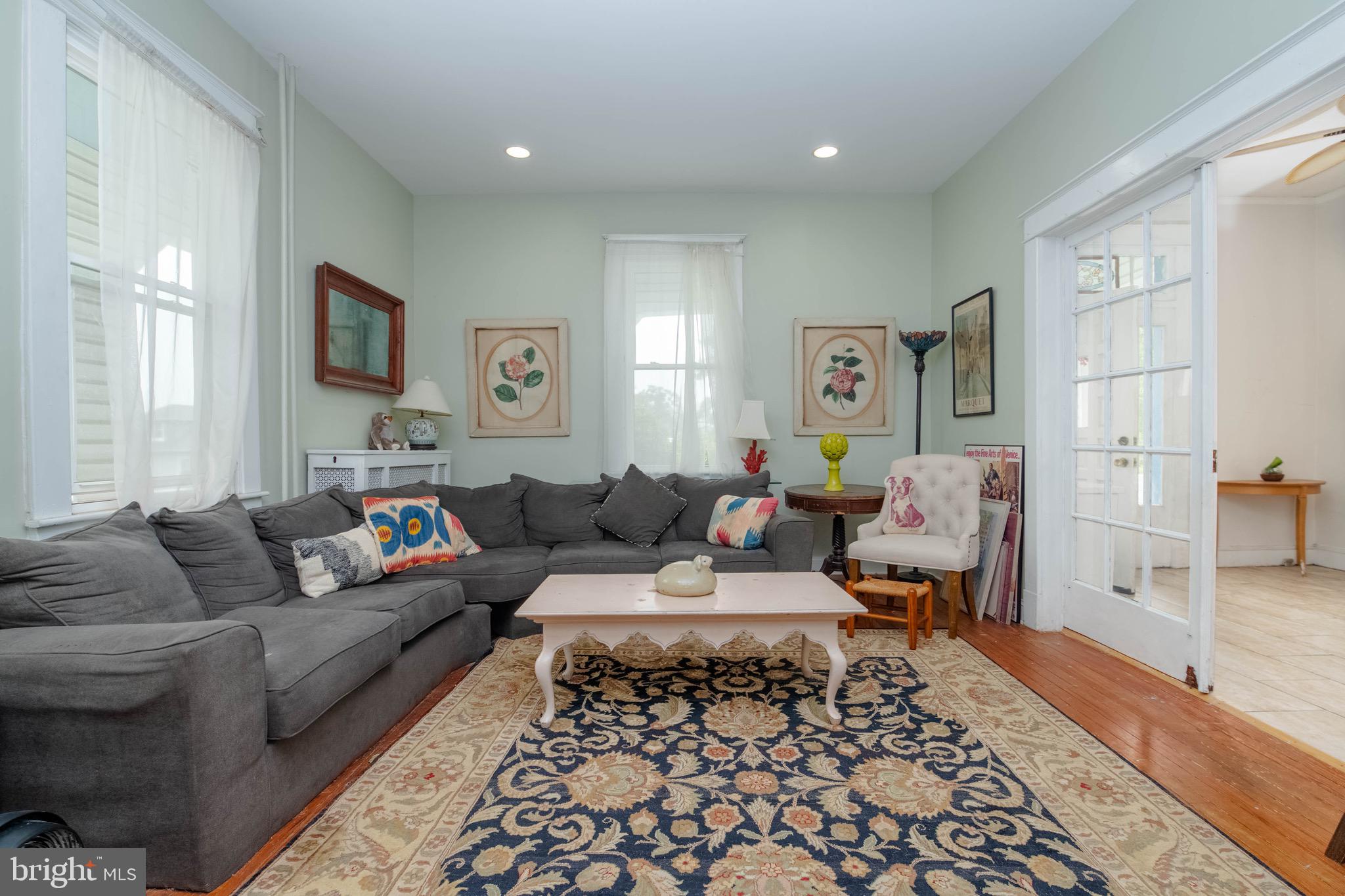 LAURAVILLE HISTORIC DISTRICT - Residential