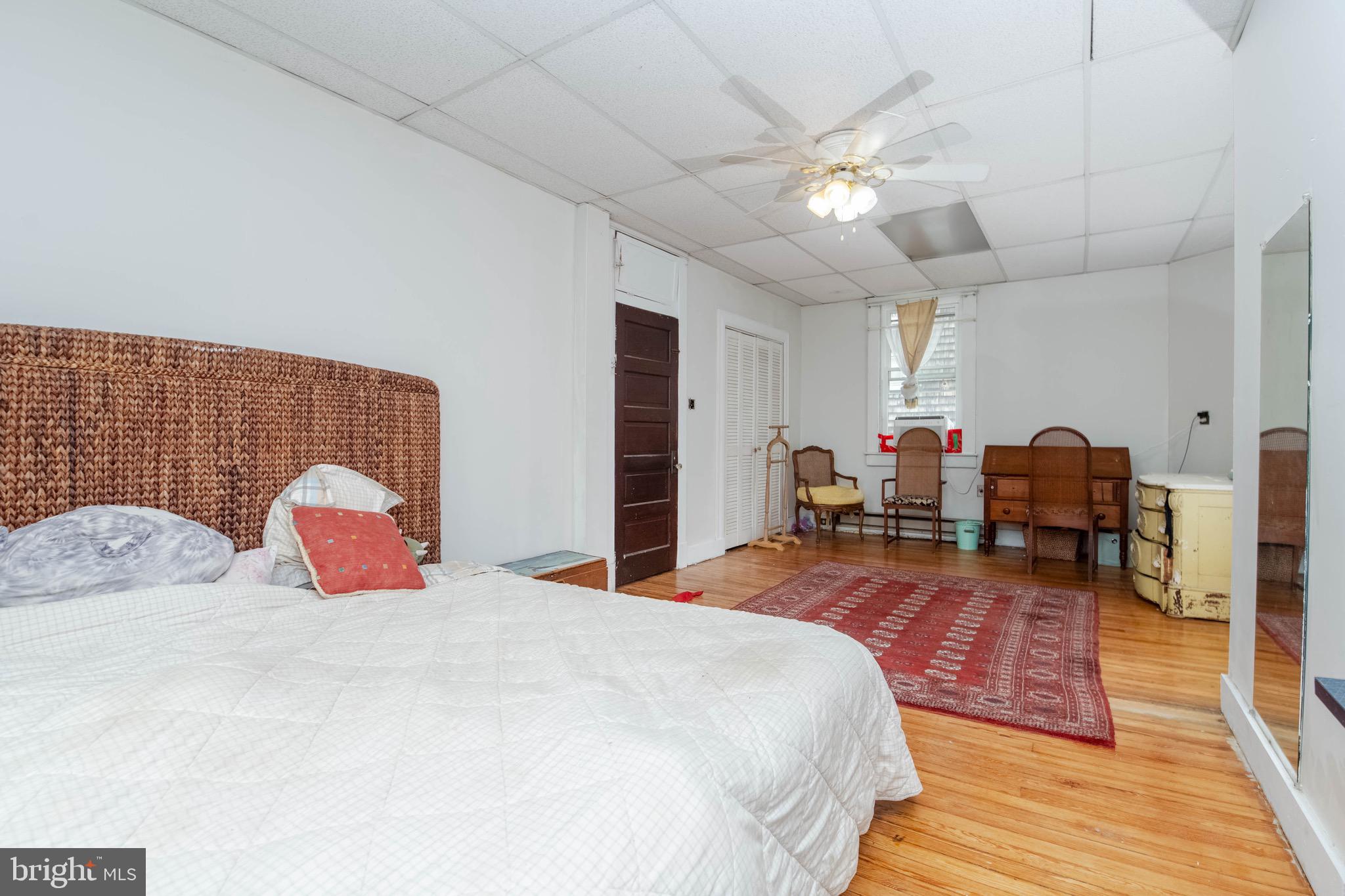 LAURAVILLE HISTORIC DISTRICT - Residential