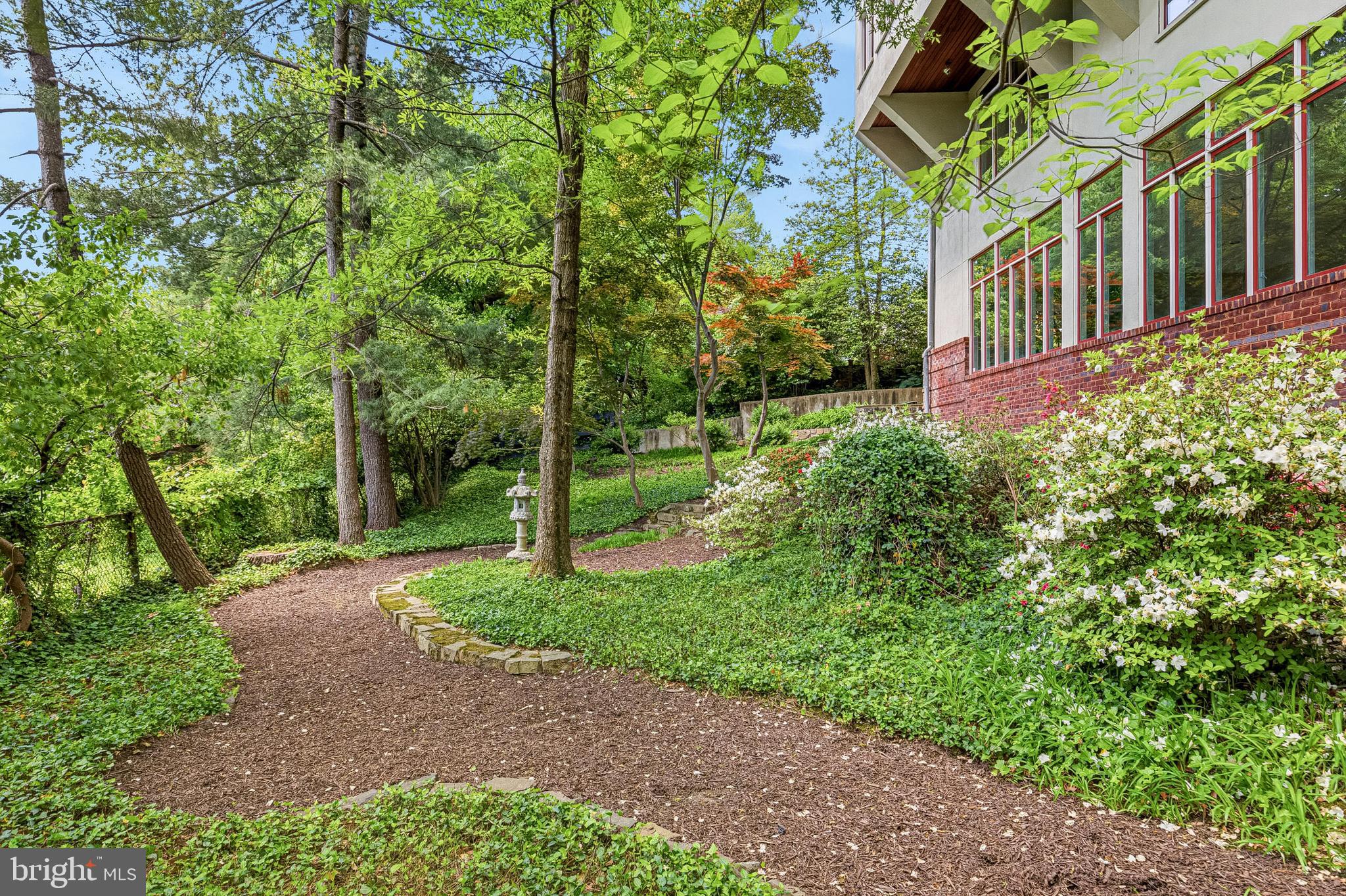 COUNTRY CLUB HILLS - Residential