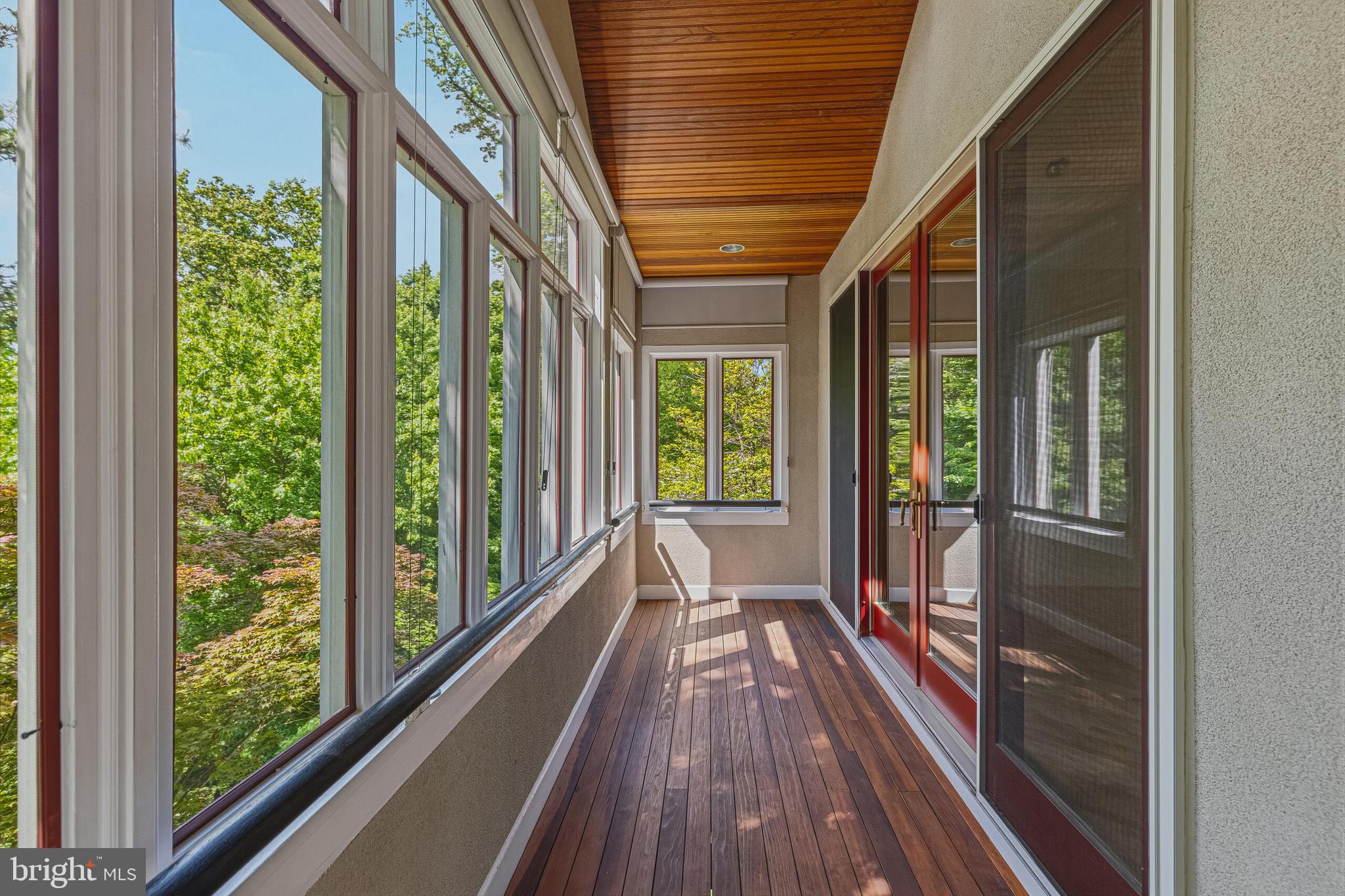 COUNTRY CLUB HILLS - Residential