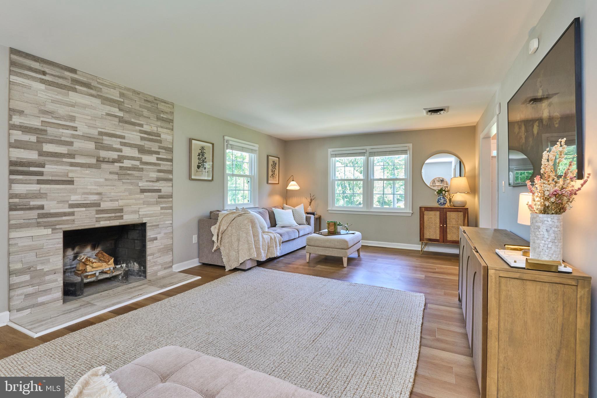 VALEWOOD MANOR - Residential