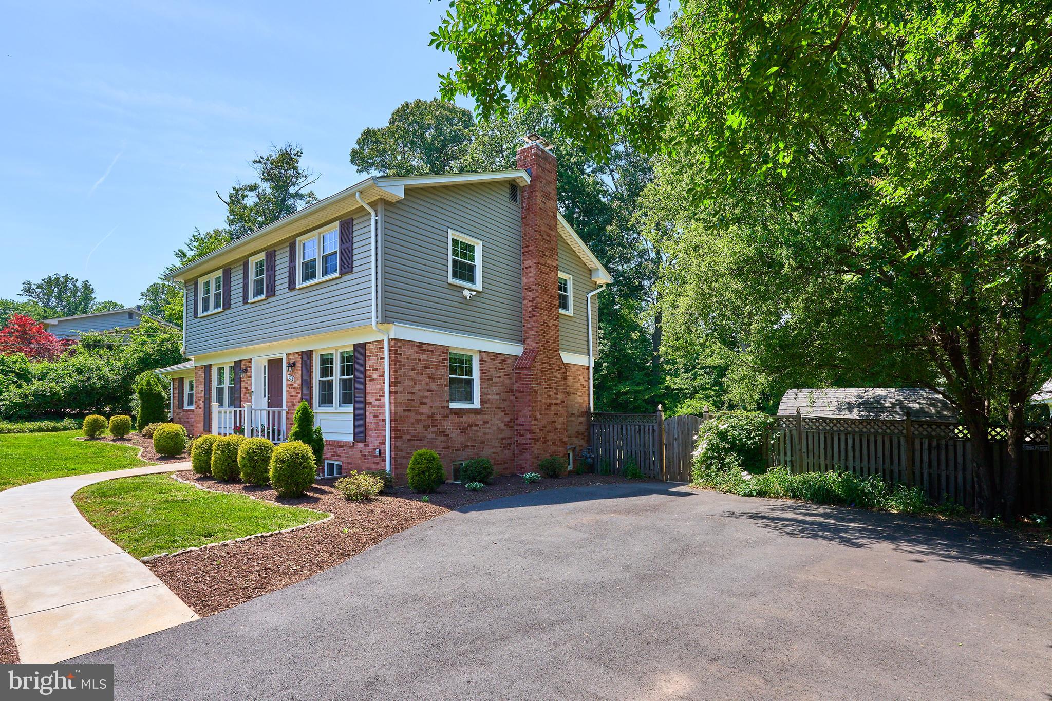 VALEWOOD MANOR - Residential