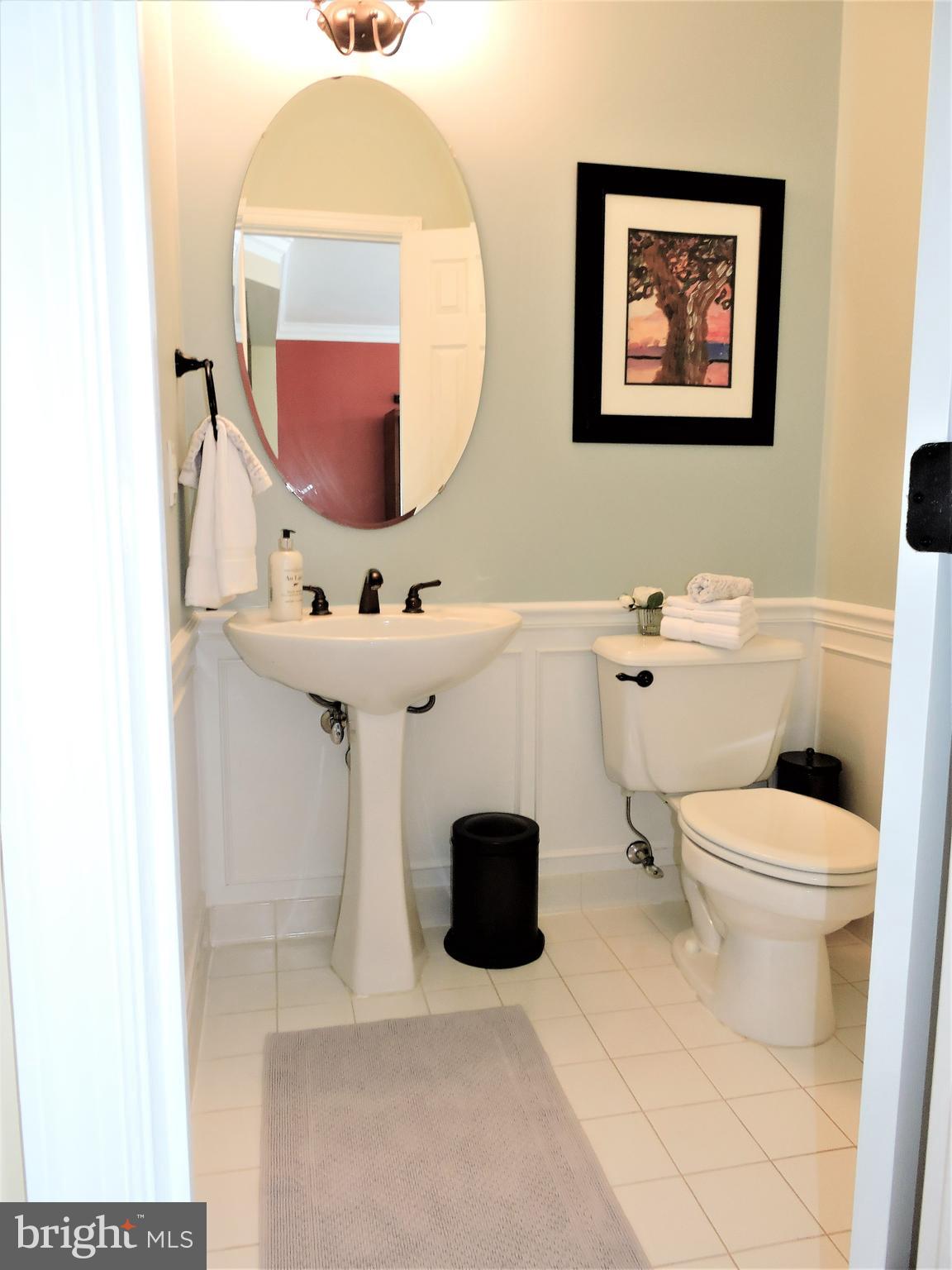 ASHBURN VILLAGE - Residential Lease