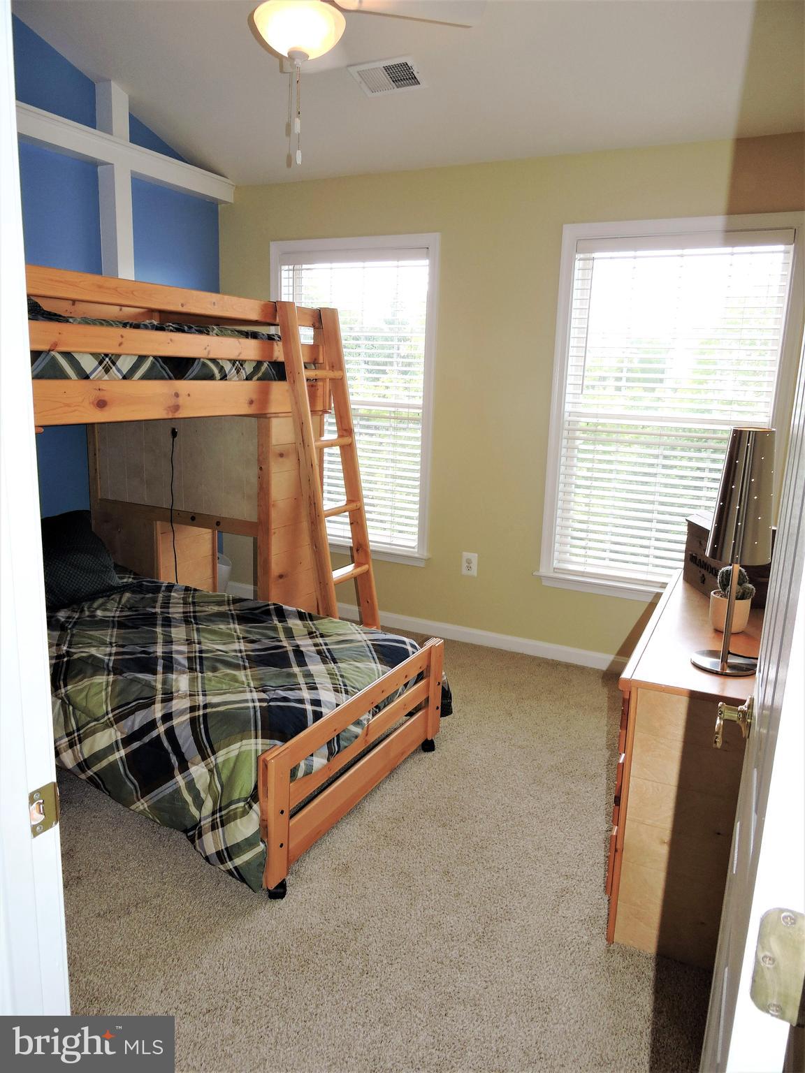 ASHBURN VILLAGE - Residential Lease