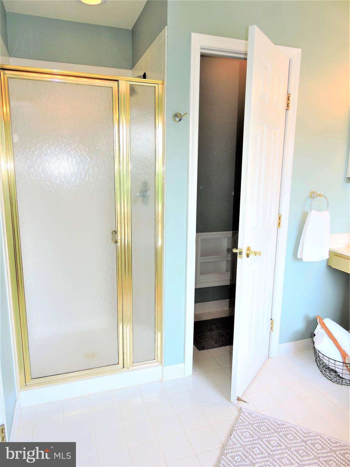 ASHBURN VILLAGE - Residential Lease