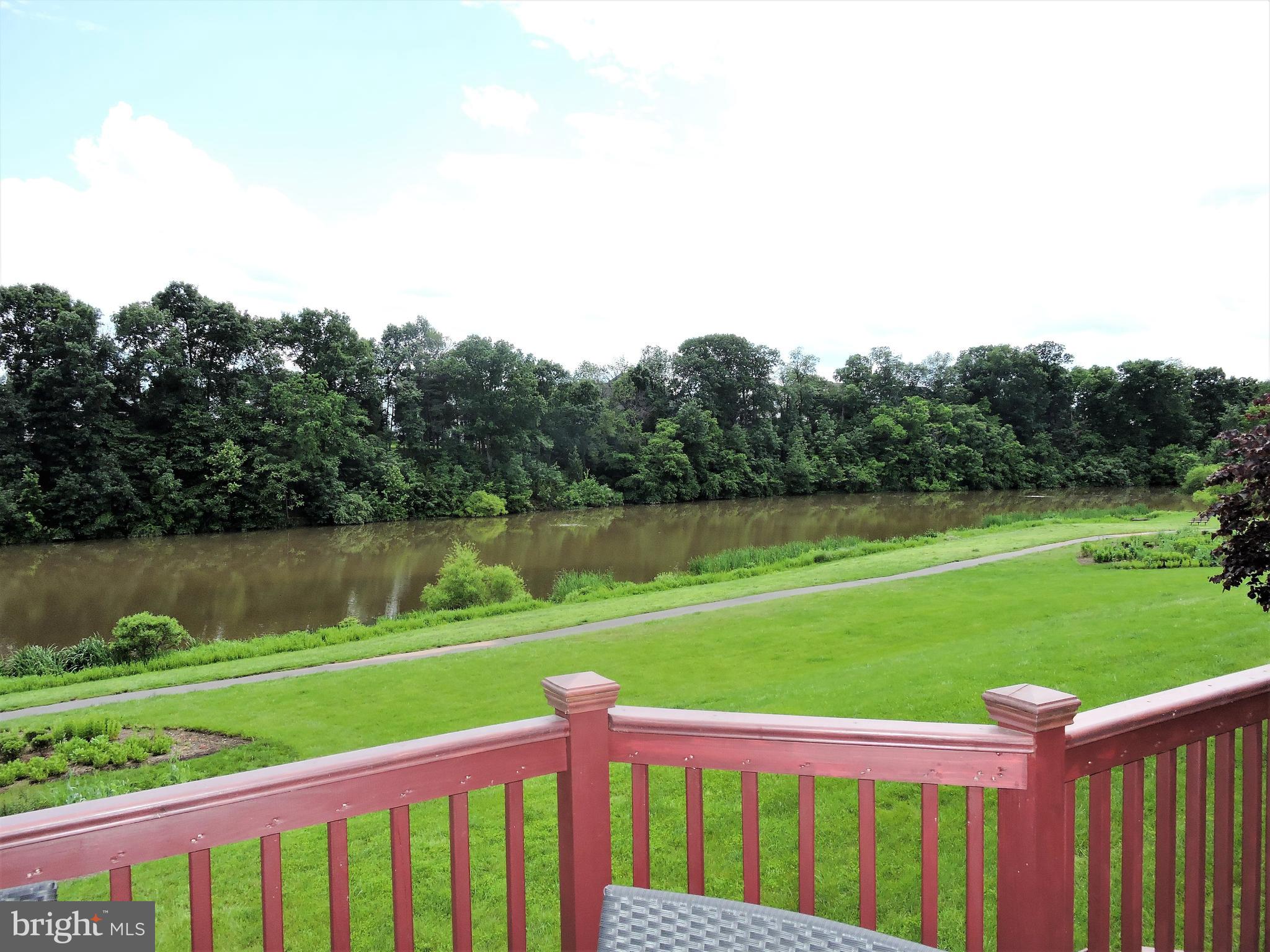 ASHBURN VILLAGE - Residential Lease