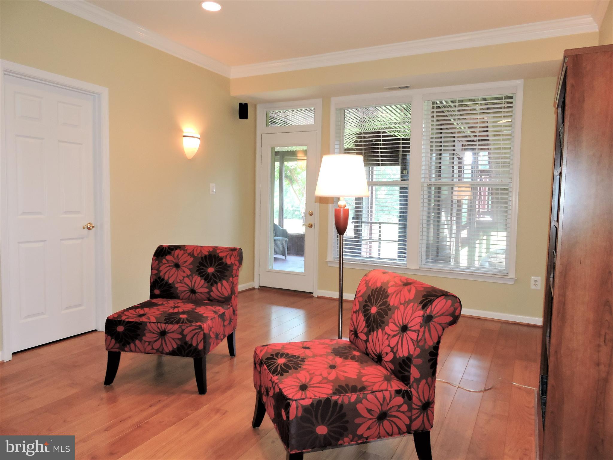 ASHBURN VILLAGE - Residential Lease