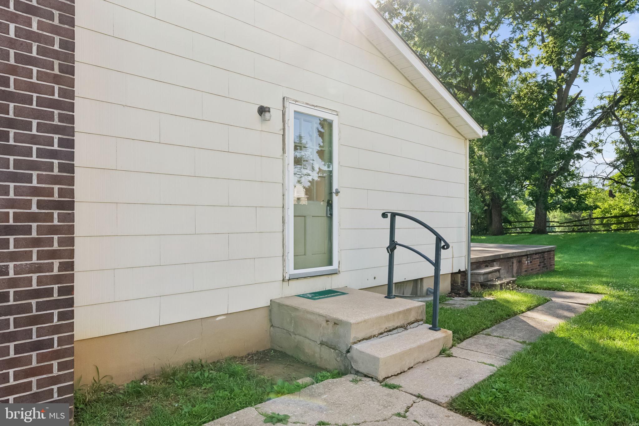 BRIGHT OAKS - Residential