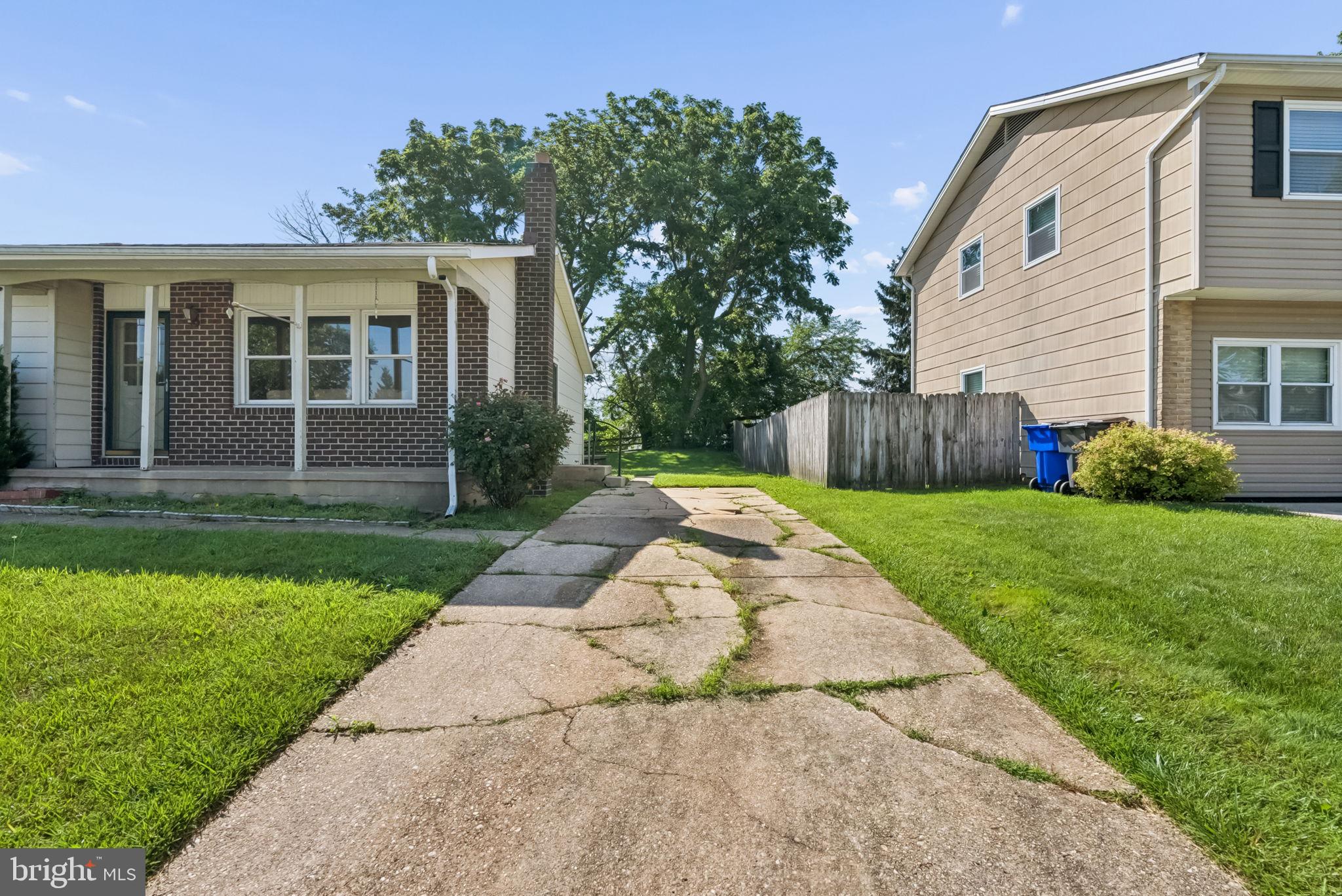 BRIGHT OAKS - Residential