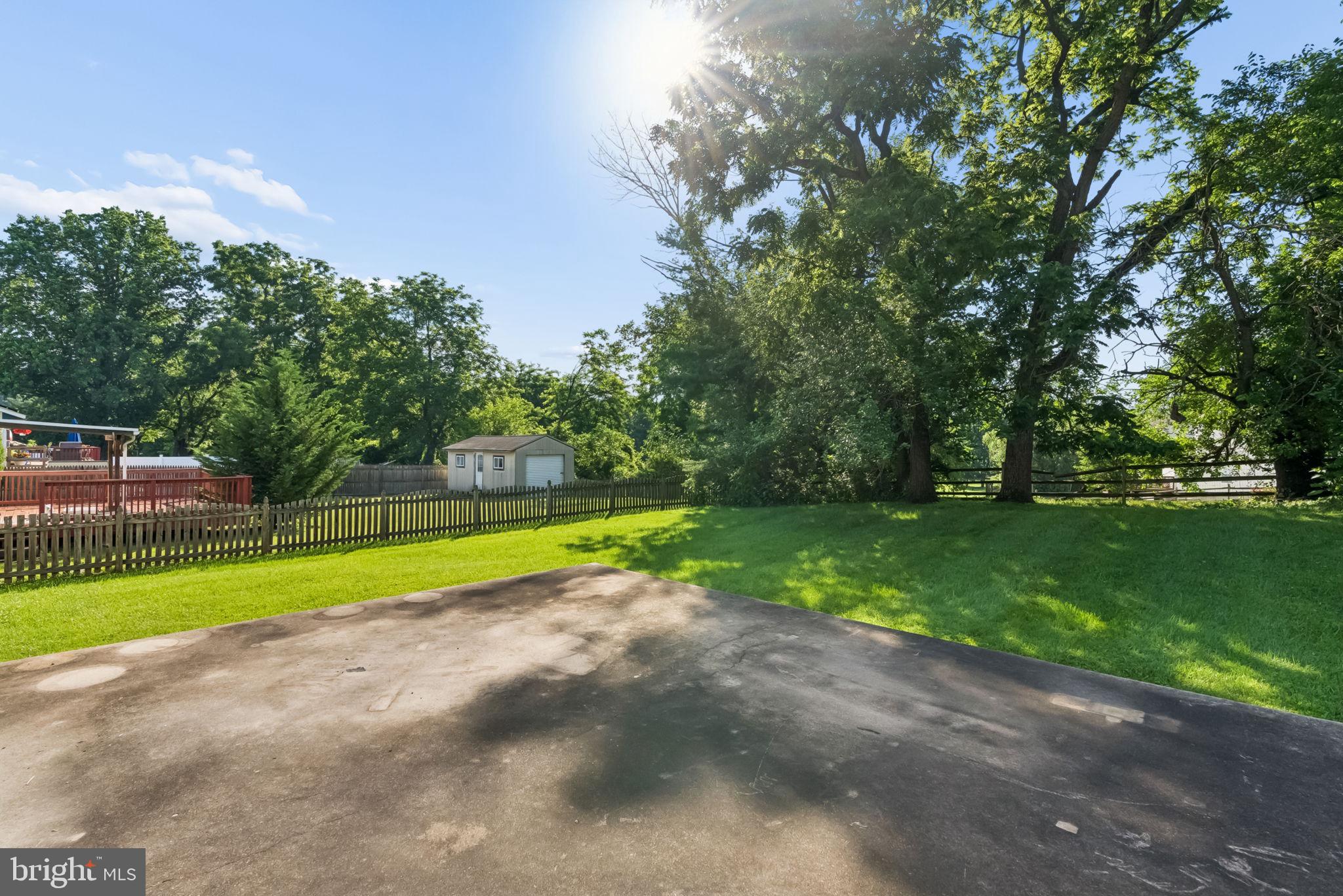 BRIGHT OAKS - Residential