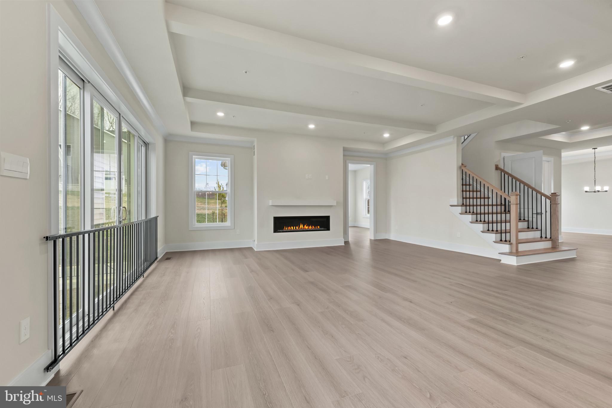 STILLVIEW ACRES - Residential