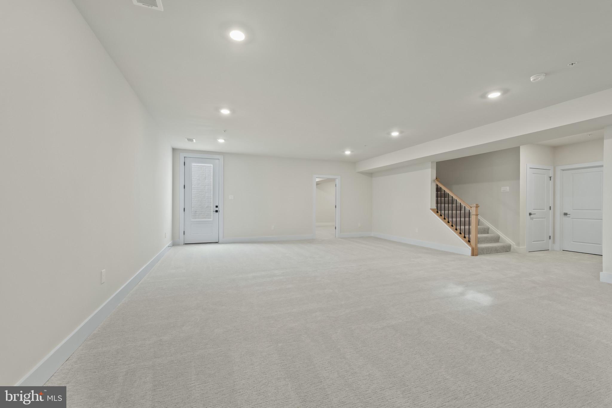 STILLVIEW ACRES - Residential