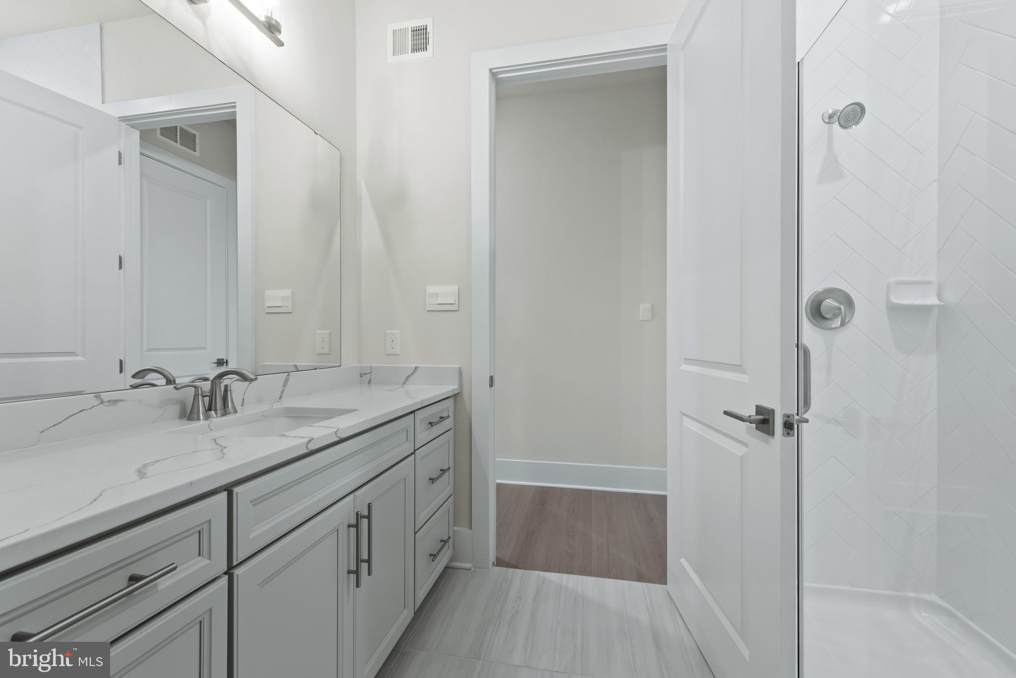 STILLVIEW ACRES - Residential