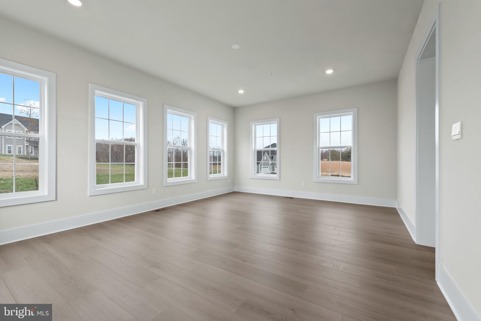 STILLVIEW ACRES - Residential