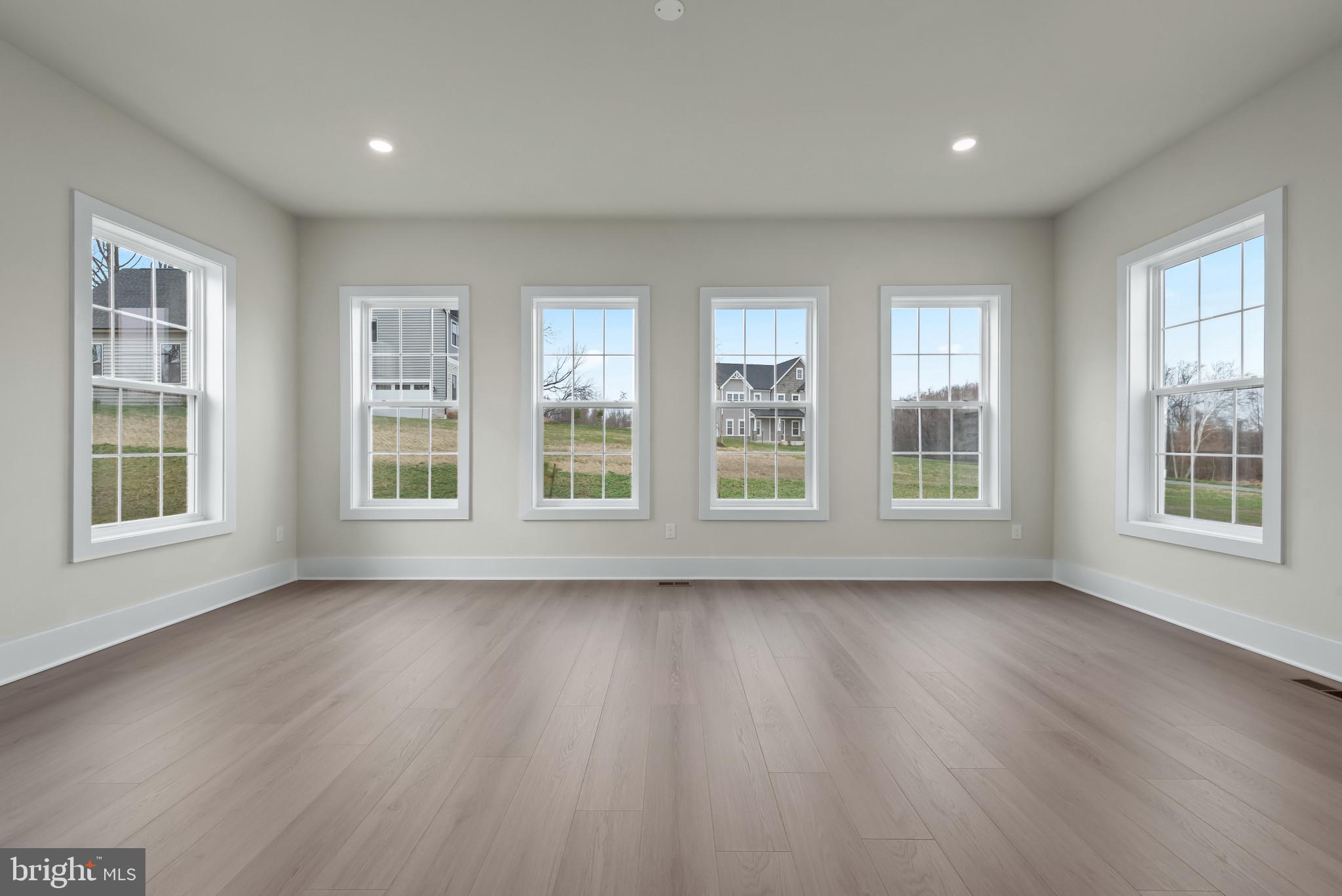 STILLVIEW ACRES - Residential