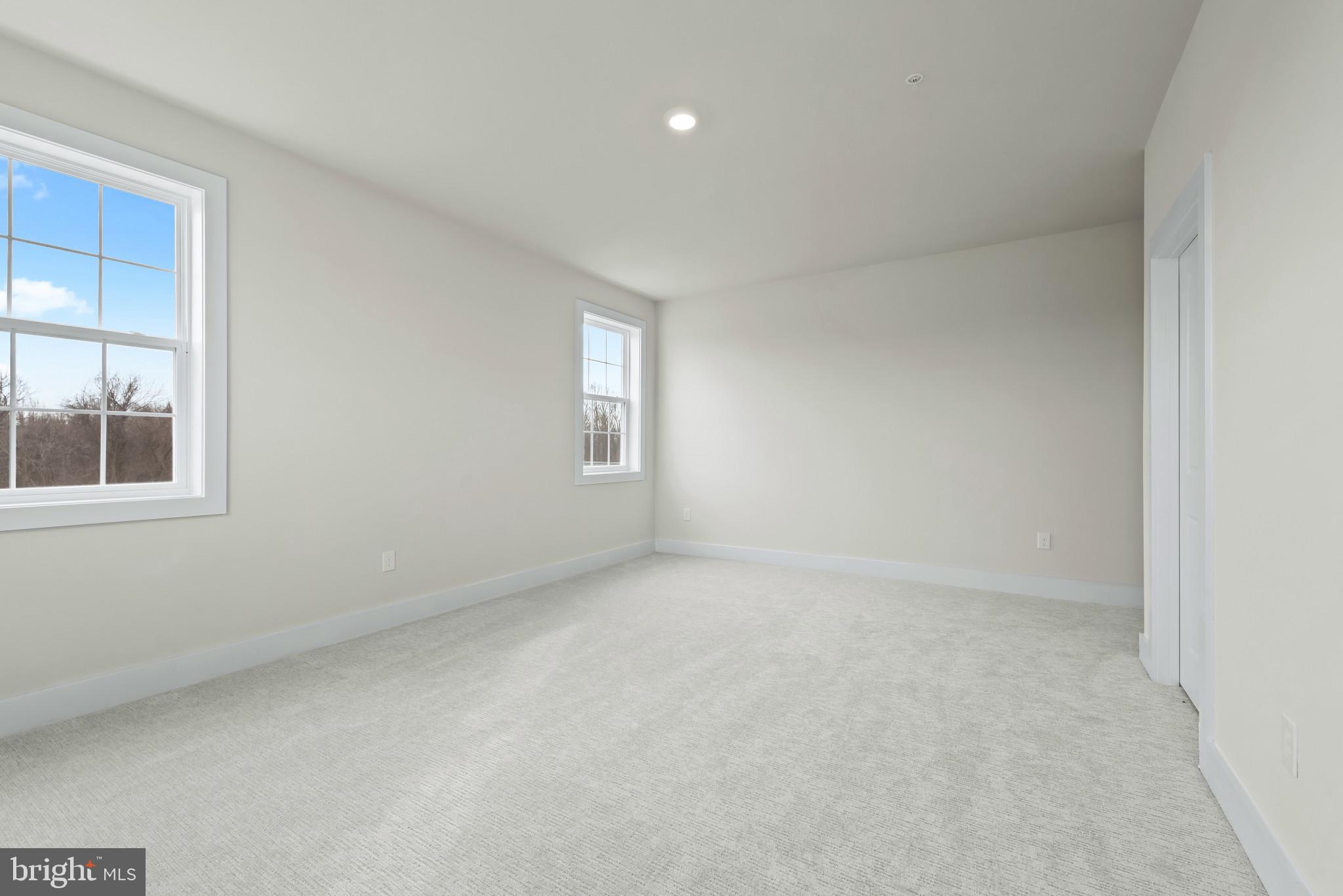 STILLVIEW ACRES - Residential