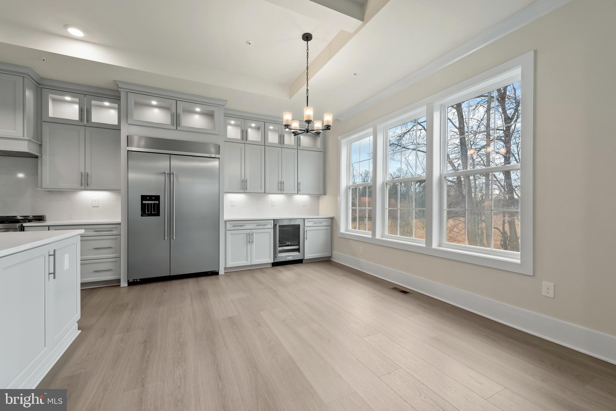 STILLVIEW ACRES - Residential