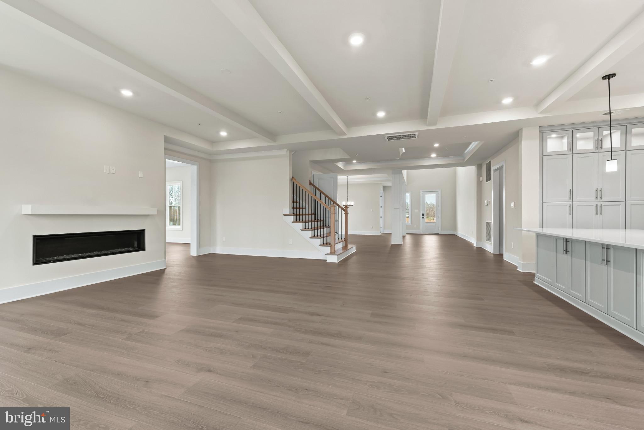 STILLVIEW ACRES - Residential
