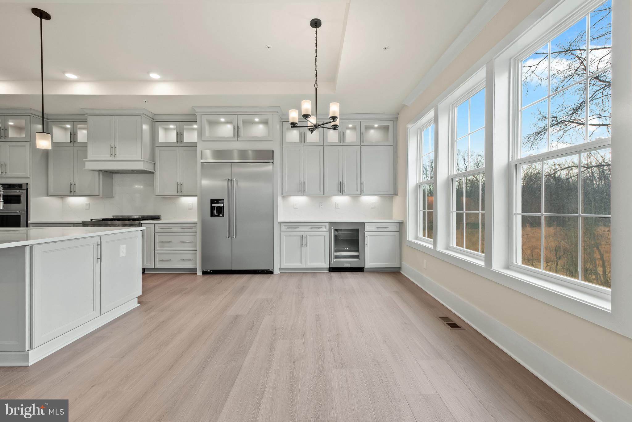 STILLVIEW ACRES - Residential