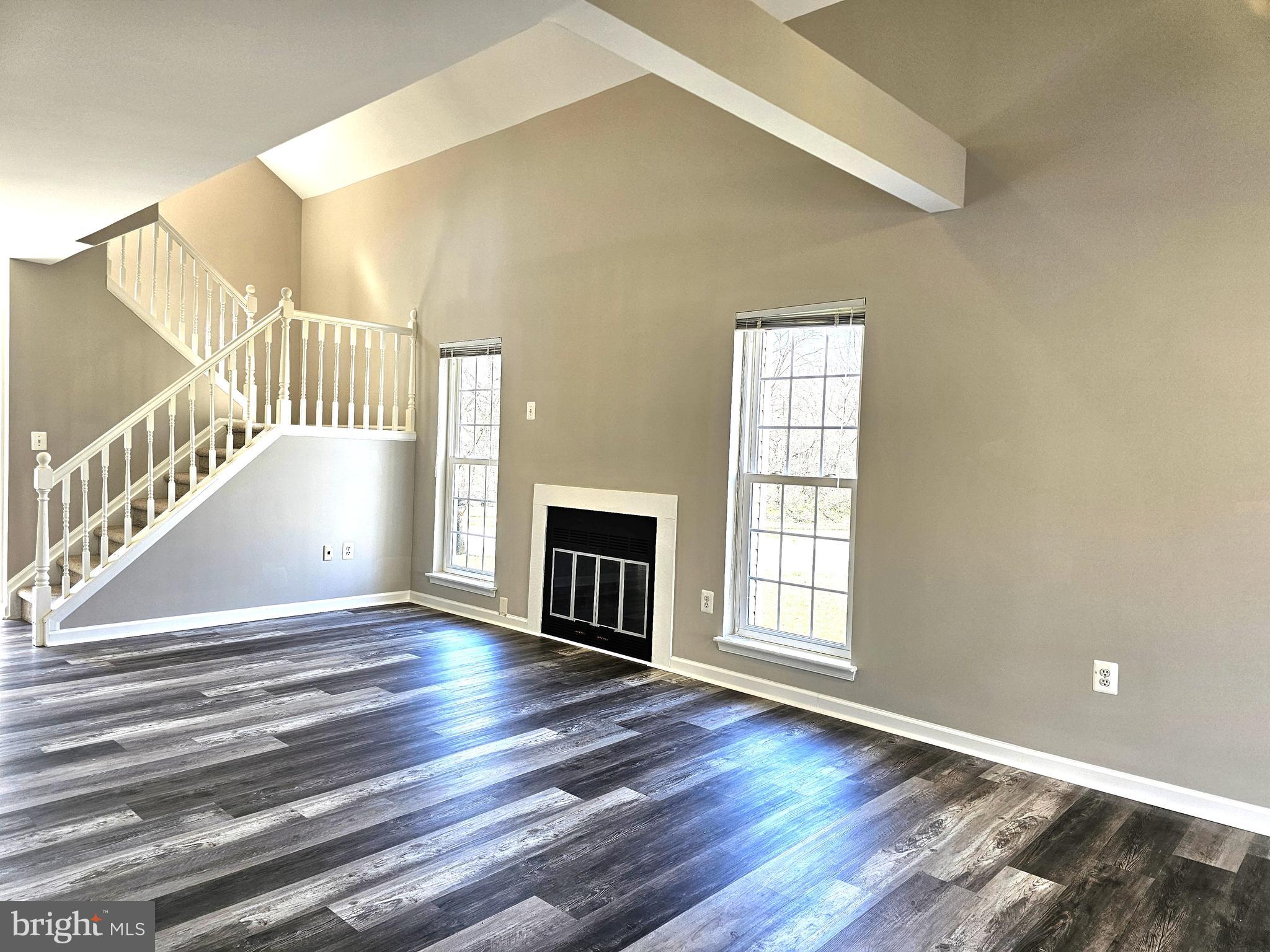 ST CHARLES HUNTINGTON - Residential